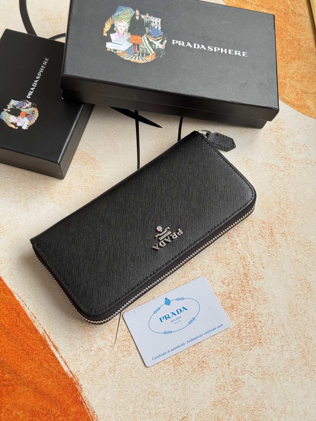 ZPクラシック小型単拉链財布 - イタリア製牛皮使用