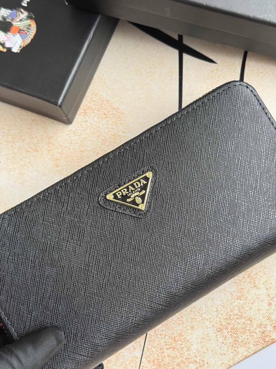 ZPクラシック小型単ラウンドジッパー財布 - イタリア製レザー