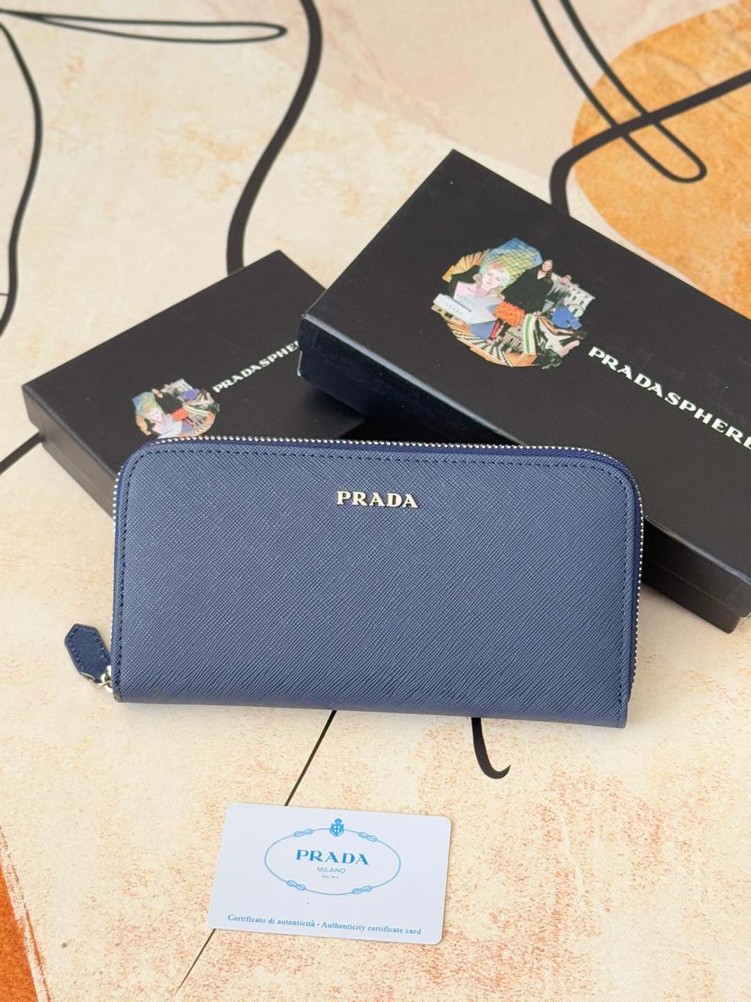 ZPクラシック小型単拉链財布 - イタリア製牛皮使用