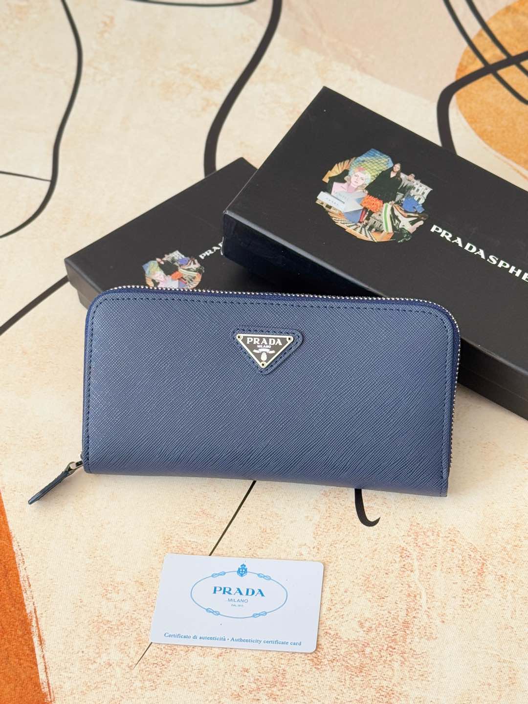 ZPクラシック小型単ラウンドジッパー財布 - イタリア製牛皮使用