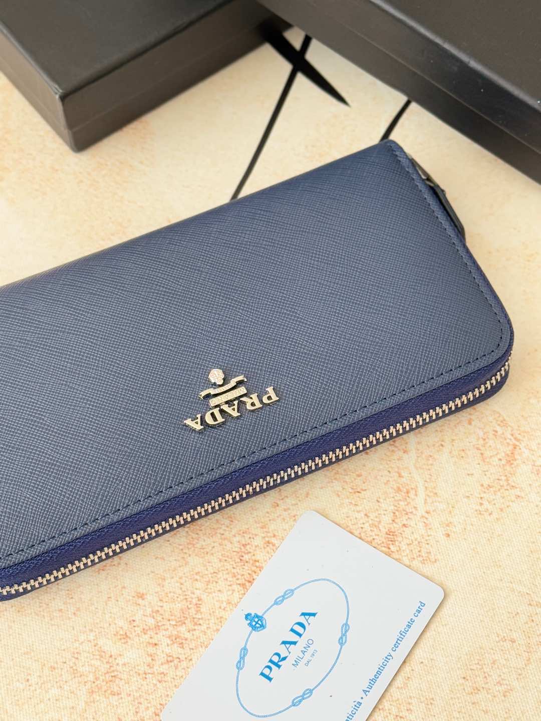 ZPクラシック小型ラウンドファスナー財布 - イタリア製高級牛革