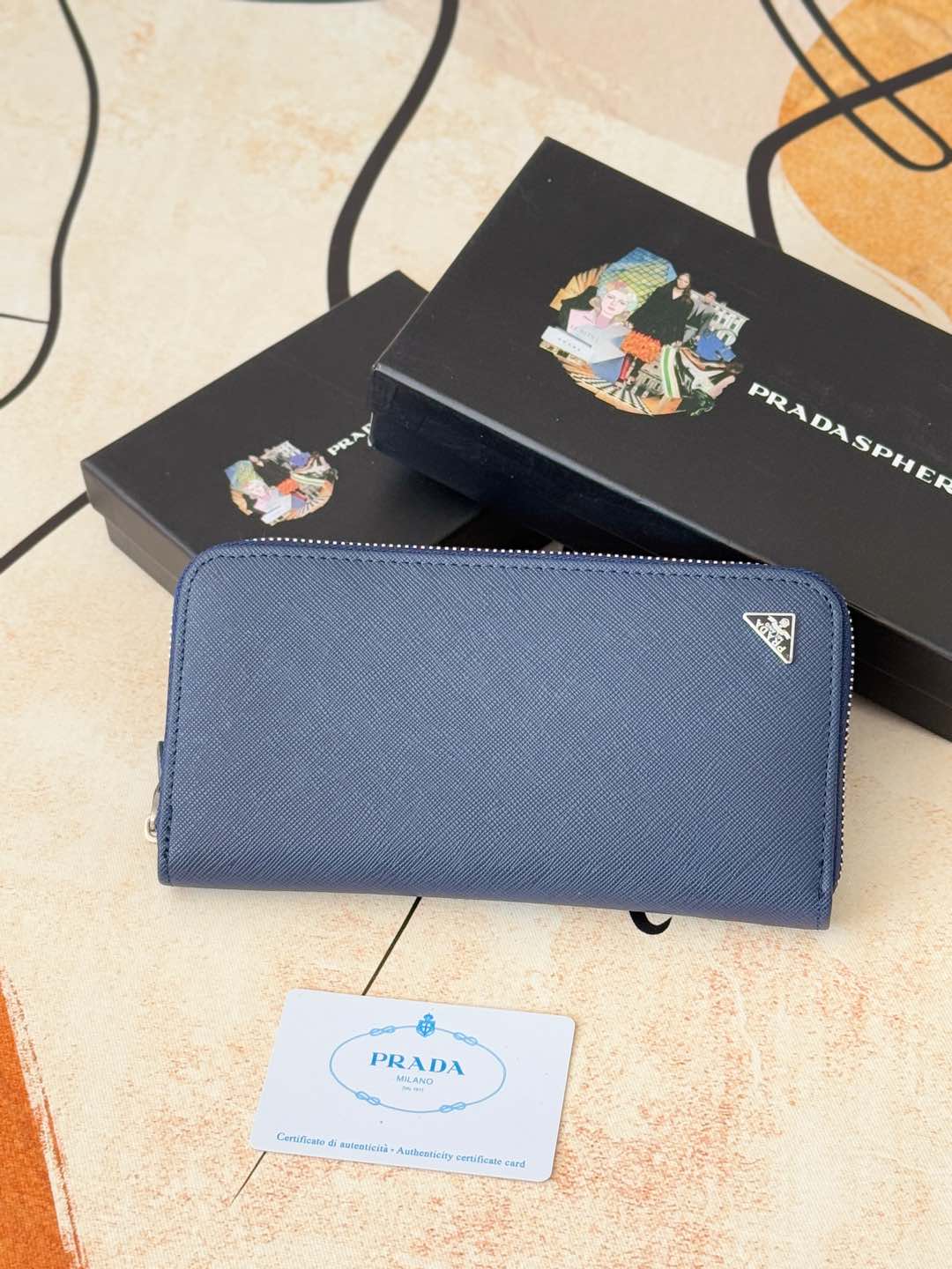 ZPクラシック小型ラウンドファスナー財布 - イタリア製牛皮使用