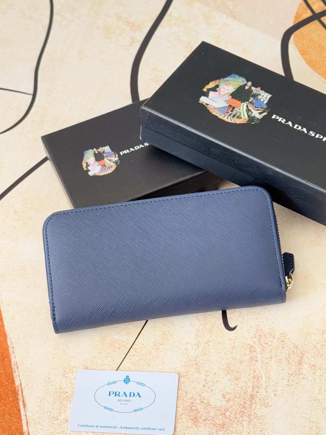 ZPクラシック小型ラウンドファスナー財布 - イタリア製高級牛皮使用