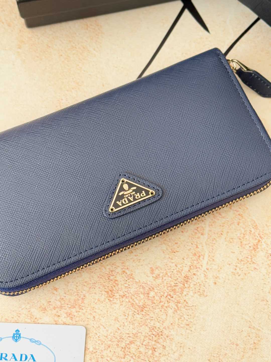 ZPクラシック小型ラウンドファスナー財布 - イタリア製高級牛皮使用