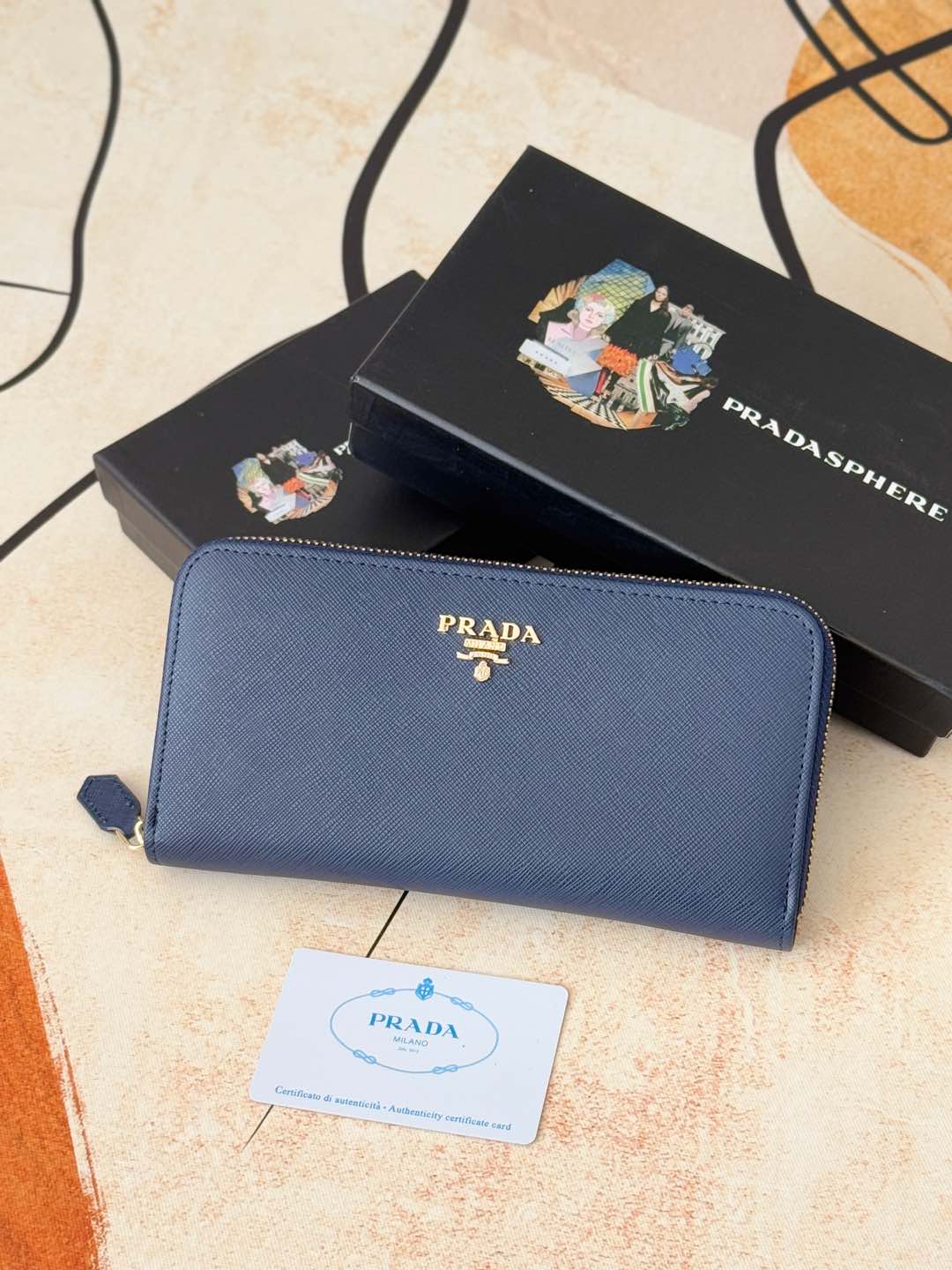 ZPクラシック小型単ラウンドジップ財布 - イタリア製の高級牛革使用