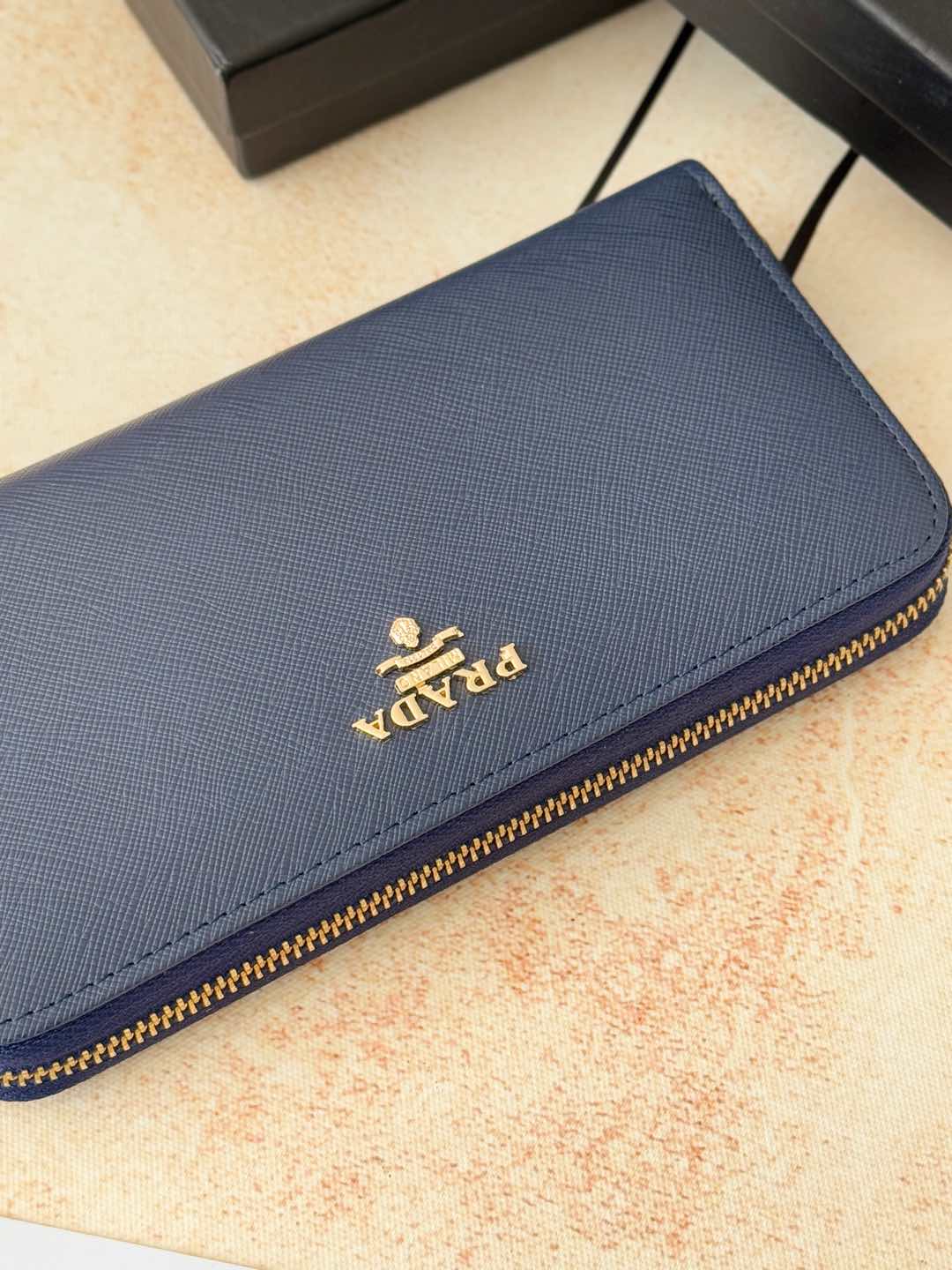 ZPクラシック小型単ラウンドジップ財布 - イタリア製の高級牛革使用