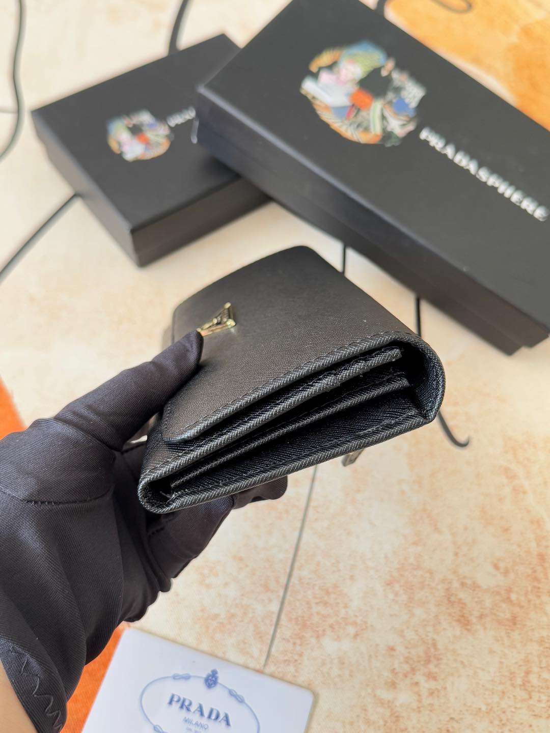 プラダ LM1132 ショルダーバッグ 金色五金付き