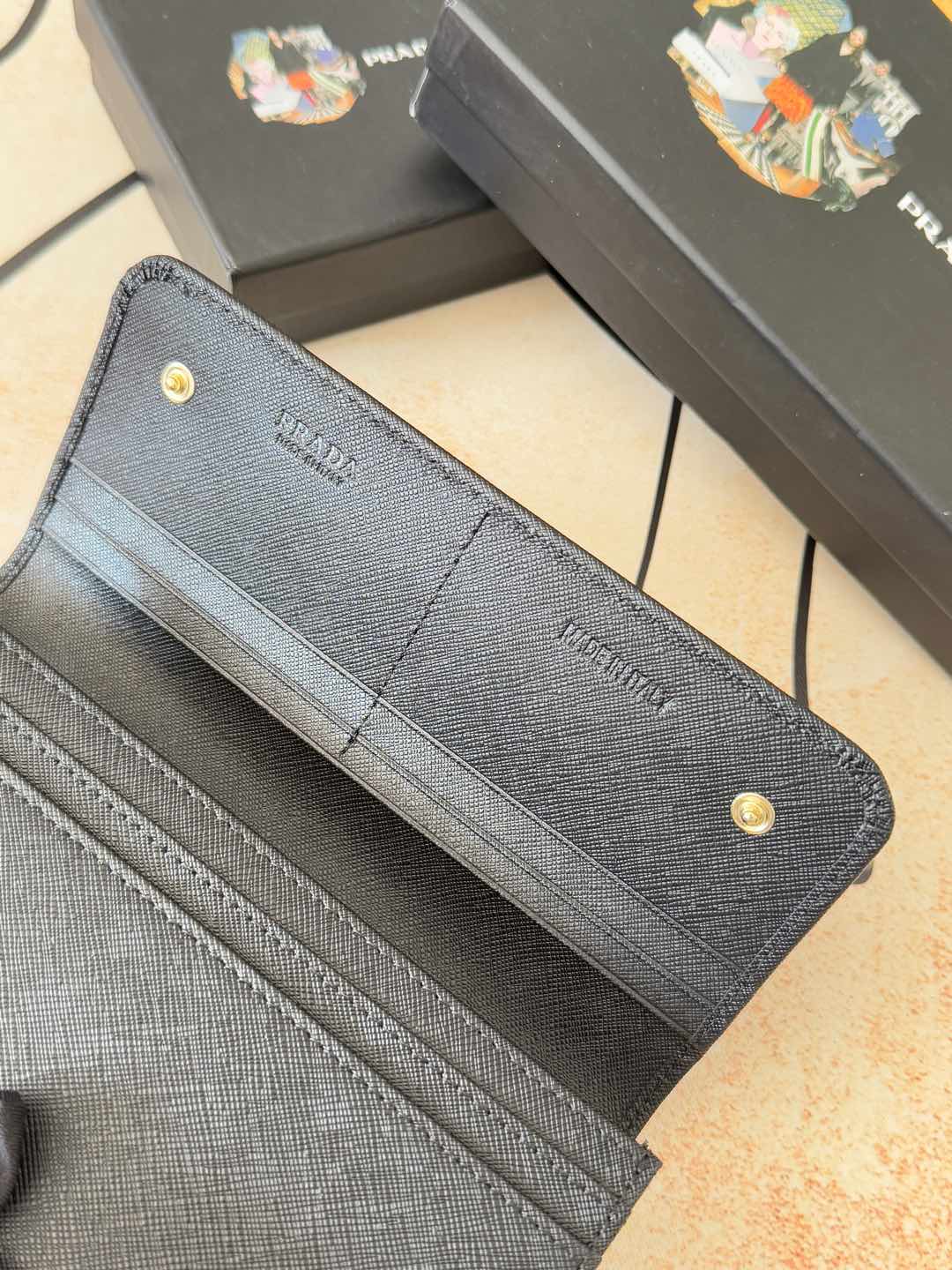 プラダ LM1132散字標 金色五金の高品質バッグ