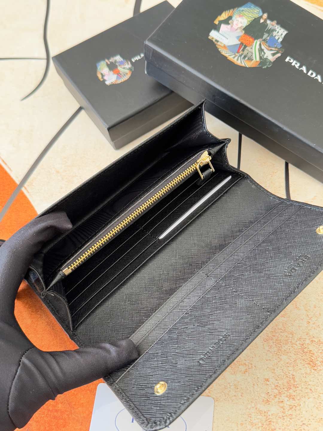 プラダ LM1132 ショルダーバッグ 金色五金付き