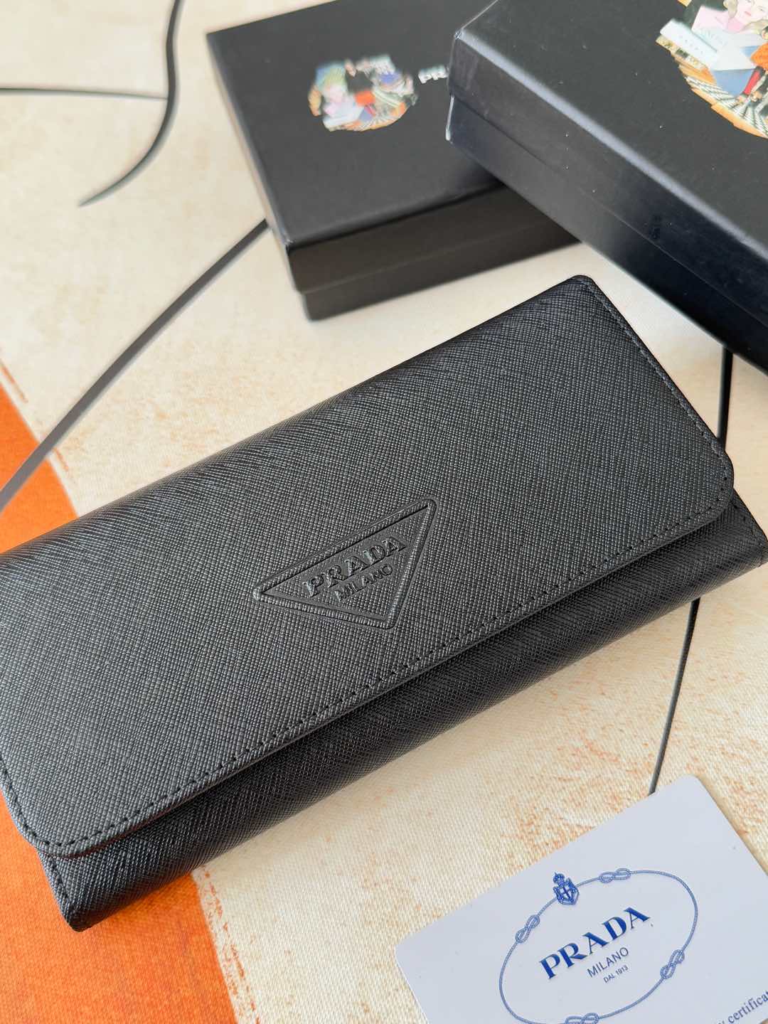 プラダ LM1132 クラシックバック 最高品質