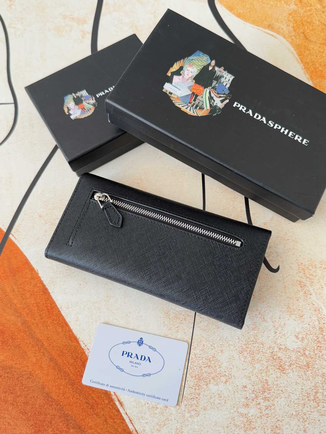 プラダ LM1132 クラシックバック 最高品質