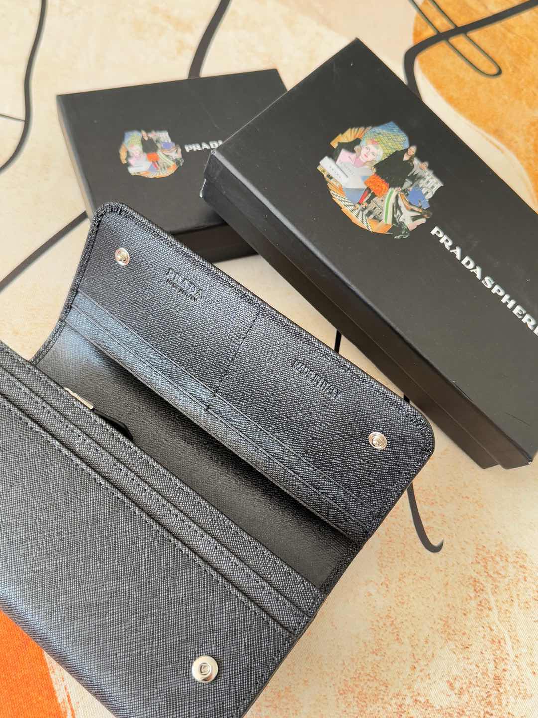 プラダ LM1132 クラシックバック 最高品質