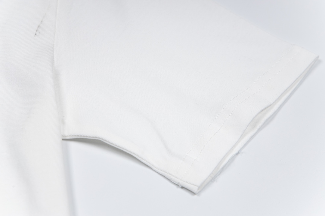 Thom Browne 24SS TB Dog Embroidered Short Sleeves, 1980s-inspired Custom Fabrics. - 图片 3