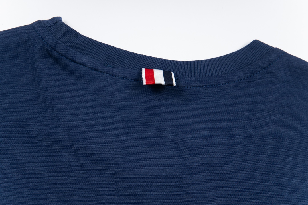 Thom Browne 24SS Custom Fabric Woven Sleeves Collection Inspired by 1980s Fashion - 图片 4