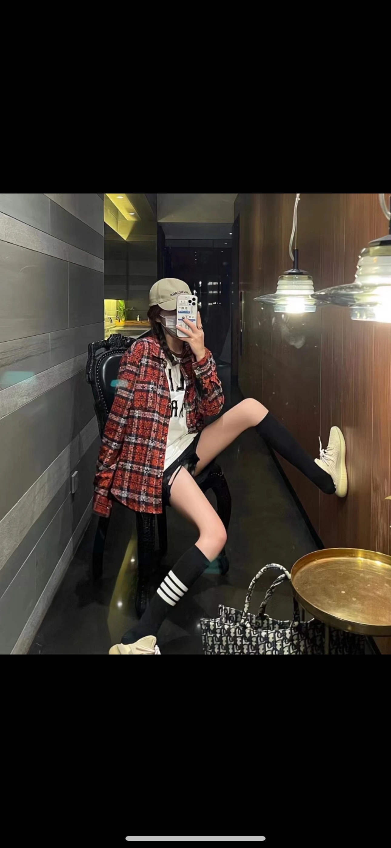 克罗心格纹十字架贴皮长袖衬衫 上身效果