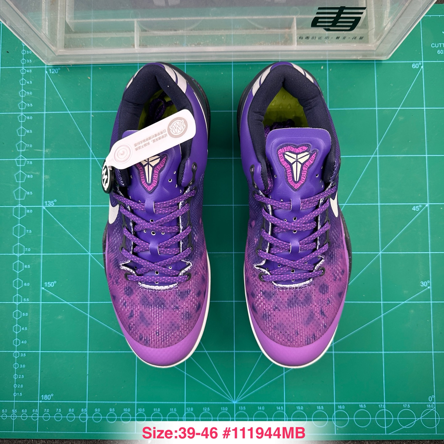 💯公司级🔥得 Nike Zoom Kobe 8 科比8代防滑耐磨 减震透气 抗扭 圆头 织物 实战训练 篮球鞋 ✈️货号: 555035-500 配置: ZoomTubro缓震; 足弓TPU抗扭; 足弓碳板抗扭; 缓震胶 ❤️.