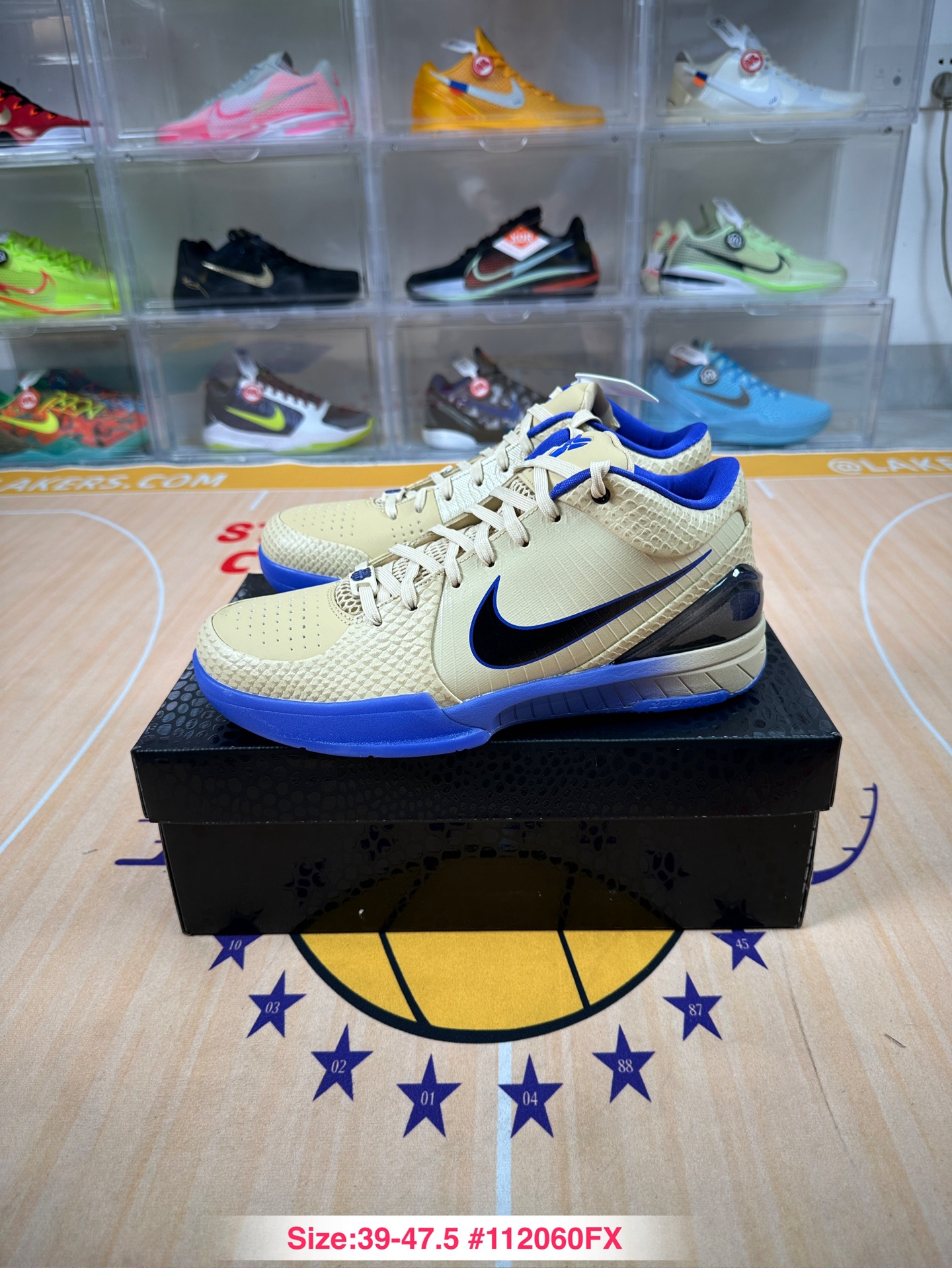 💰300 
🔥💯灭世纯原🔥🉐️耐克 科比4代 实战篮球鞋‼️纯正灭世纯原 顶配呈现👊🏻
●前掌ZOOM TURBO➕后掌马蹄ZOOM
●『唯一正确』PROTRO复刻大底【大底纹路加密】一眼区分市场货品
●鞋头正确激光冲孔工艺 落料无残留
●ZK版型神韵 自行对比 懂的都懂 
❤️尺码39-47.5