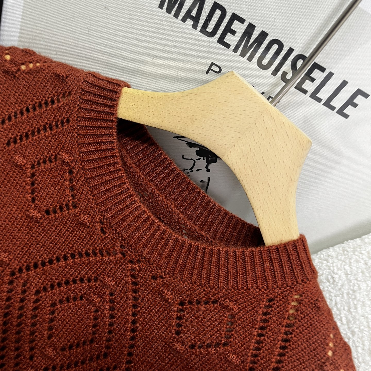Elegant Women's Cashmere Sweater with Diamond Pattern - Soft & Comfortable 3 i1758267634994 8776 0 1