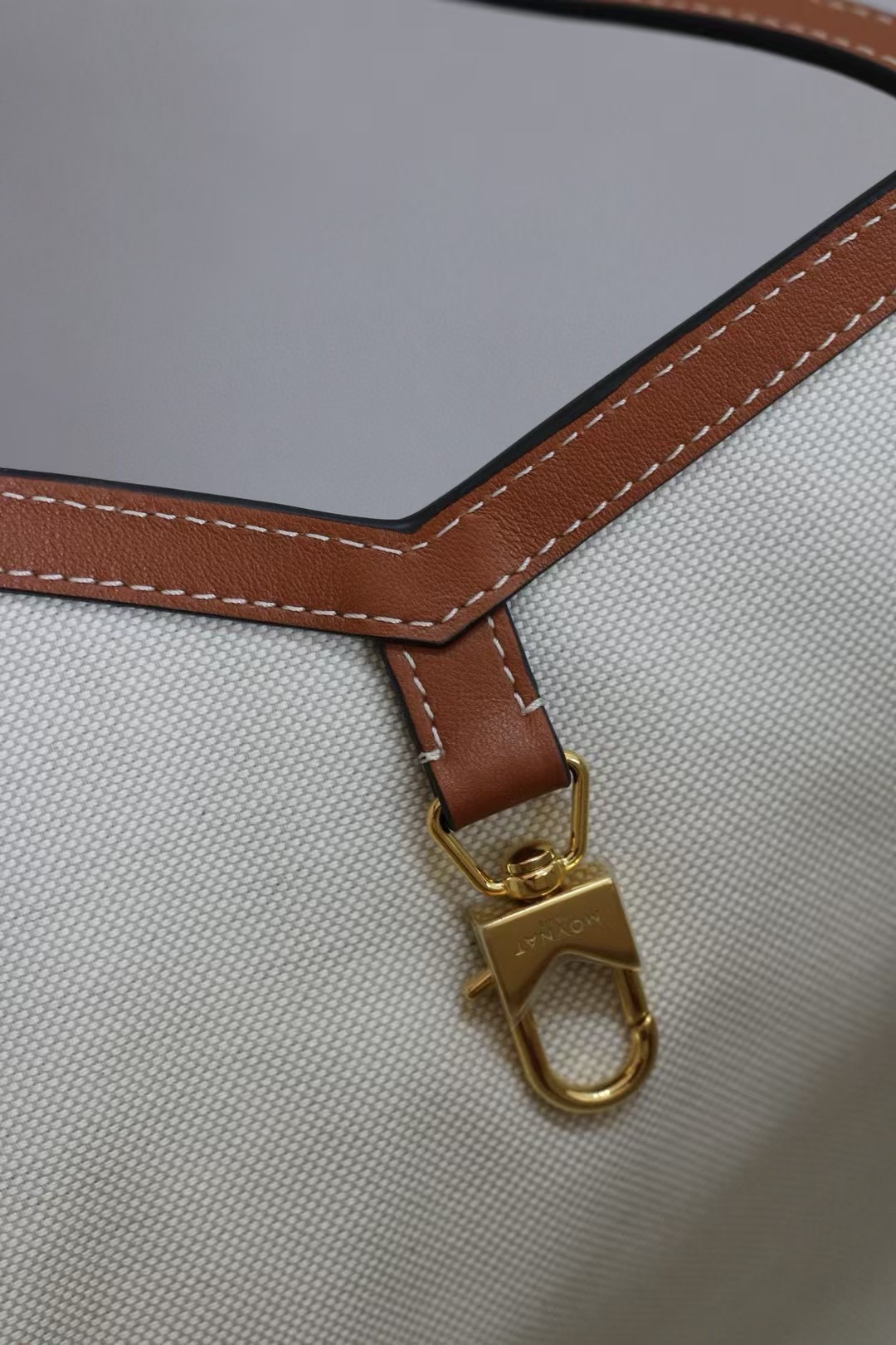 完美精湛的工艺制作 才能挑不出任何的毛病。