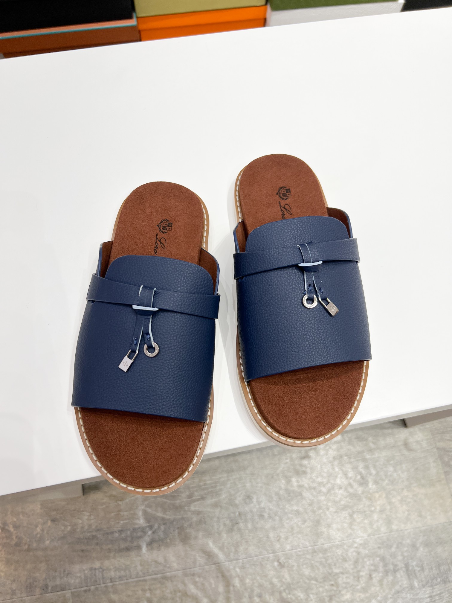 诺悠翩雅 Loro Piana 经典高奢皮鞋鞋履高跟鞋 #87AA927B 5