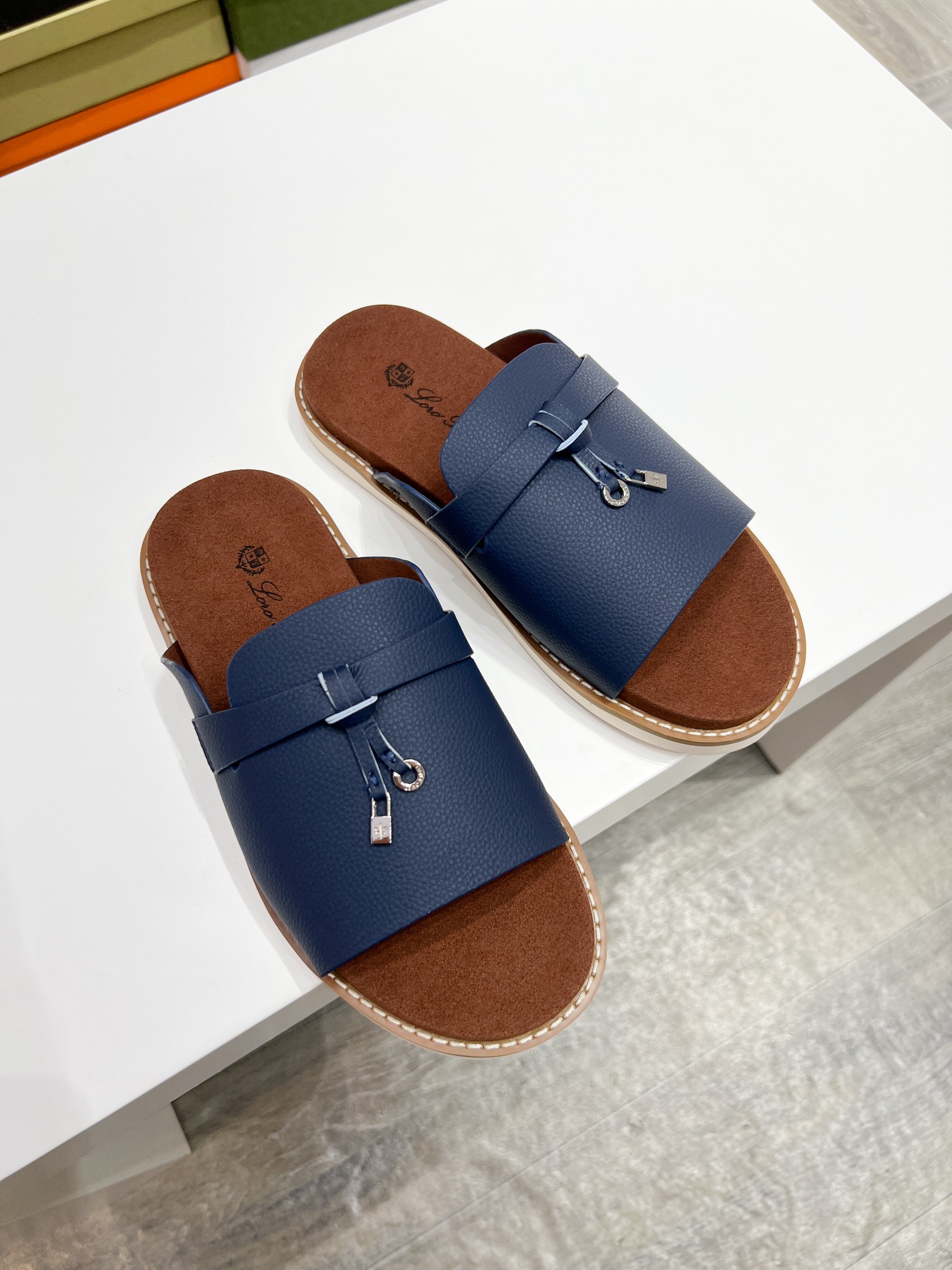 诺悠翩雅 Loro Piana 经典高奢皮鞋鞋履高跟鞋 #87AA927B 6