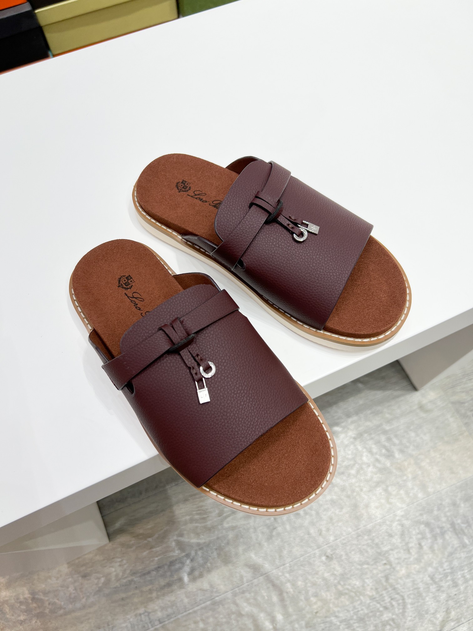 诺悠翩雅 Loro Piana 经典高奢皮鞋鞋履高跟鞋 #355B4A52 7