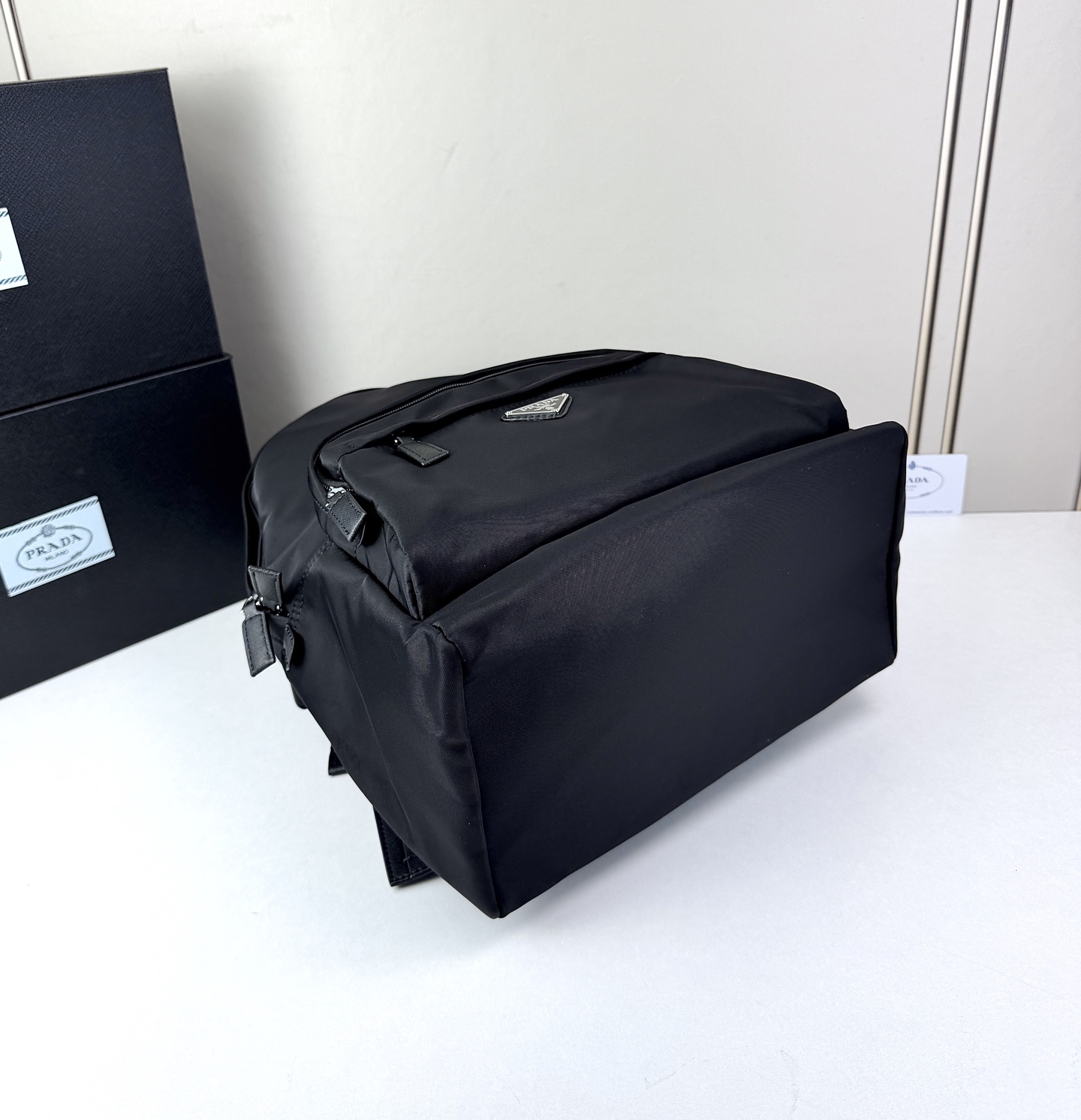 ✨ Prada 最新双肩背包🎒 进口原厂降落伞布料 采用进口设备✈️+线路均有清晰ZP 可调试织物肩带 ✨ Prada 最新双肩背包🎒 进口原厂降落伞布料 采用进口设备✈️+线路均有清晰ZP 可调试织物肩带