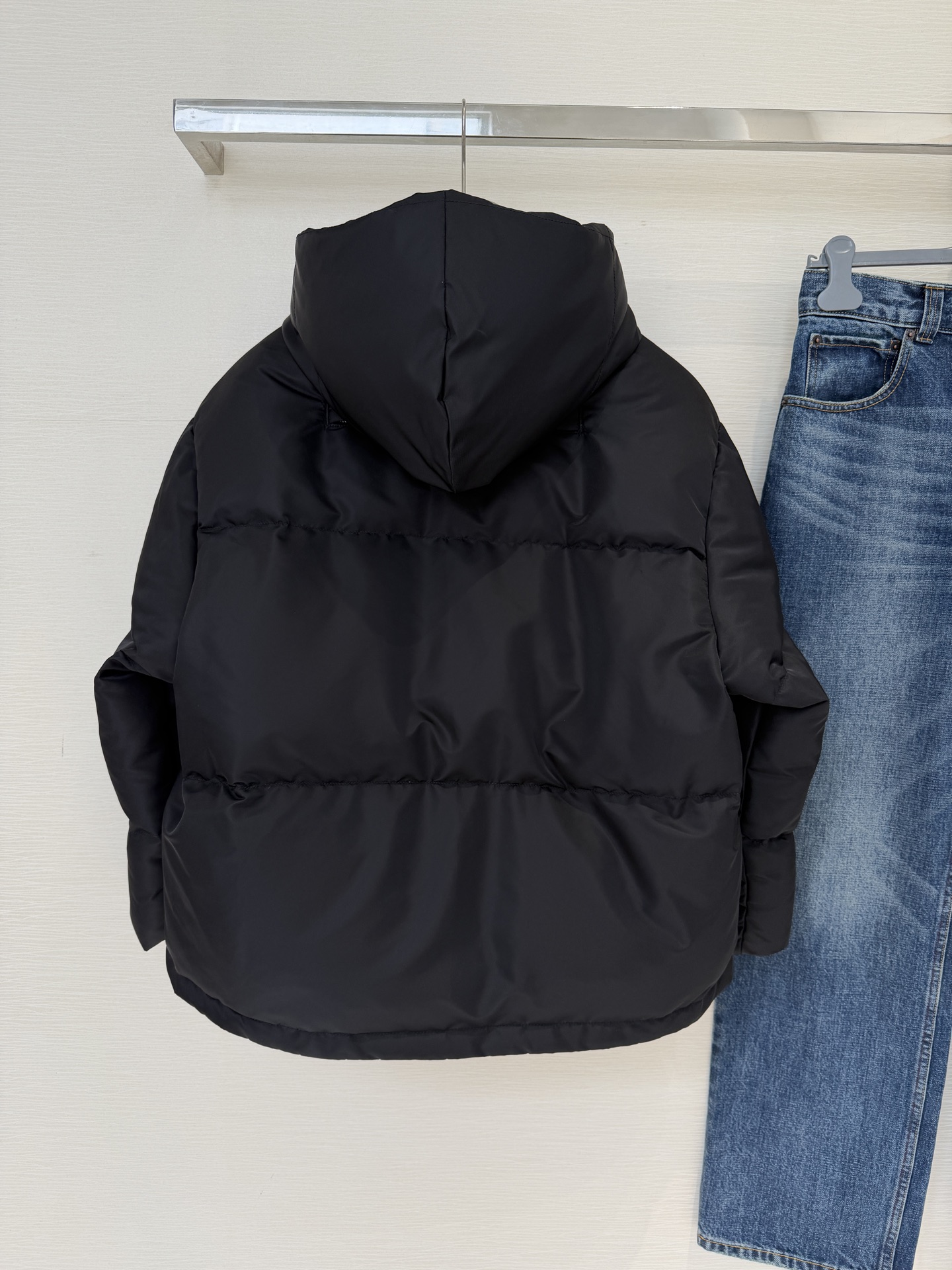 Prada Re-Nylon Padded Hooded Jacket: Lightweight, Waterproof, and Windproof 3 i1765154874199 4170 0 0