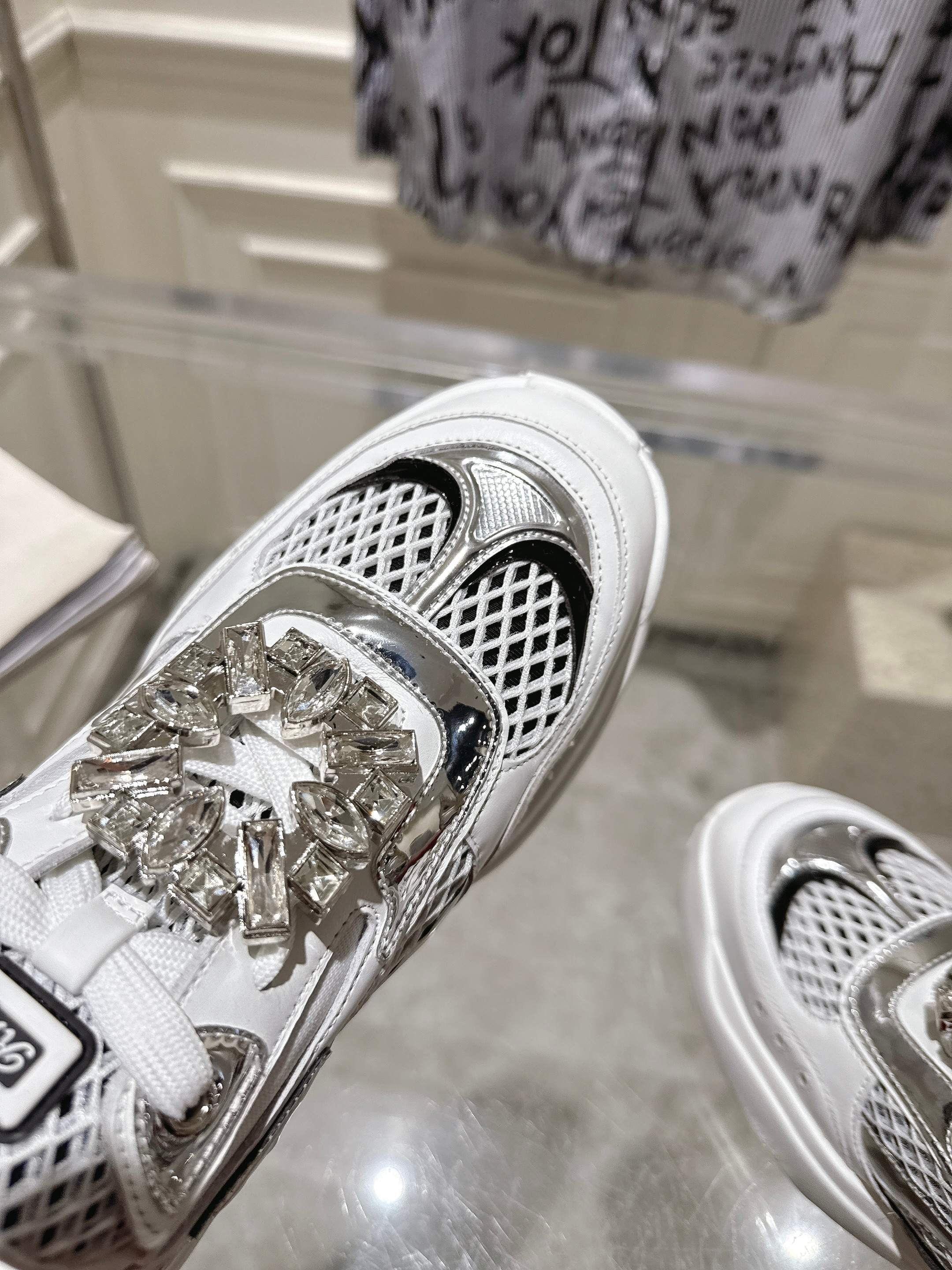 Limited Edition P8500 RV2025 Diamond-Deductible Sneakers with Custom Materials - 图片 8
