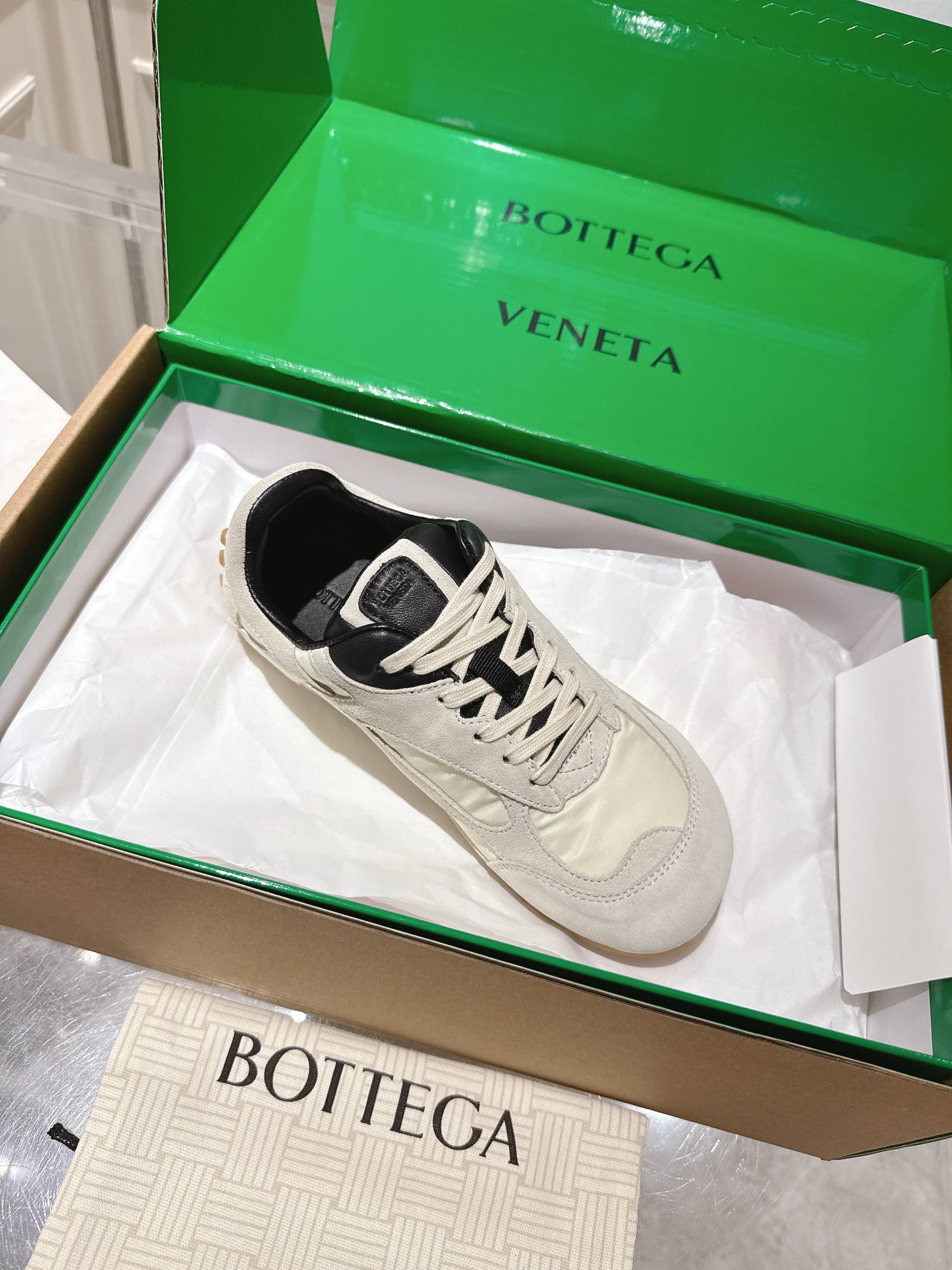 Bottega Veneta Sneakers