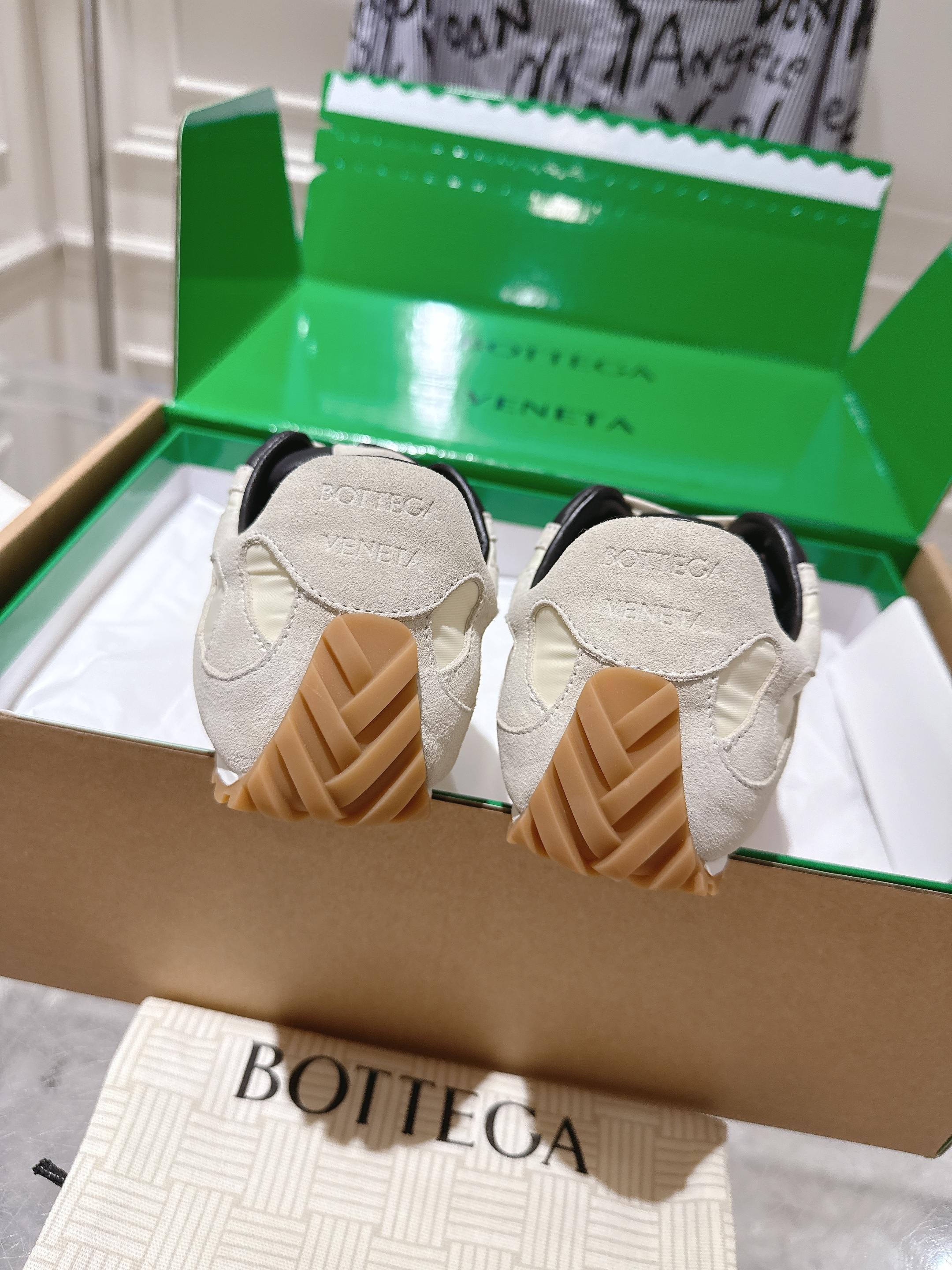 Bottega Veneta Sneakers