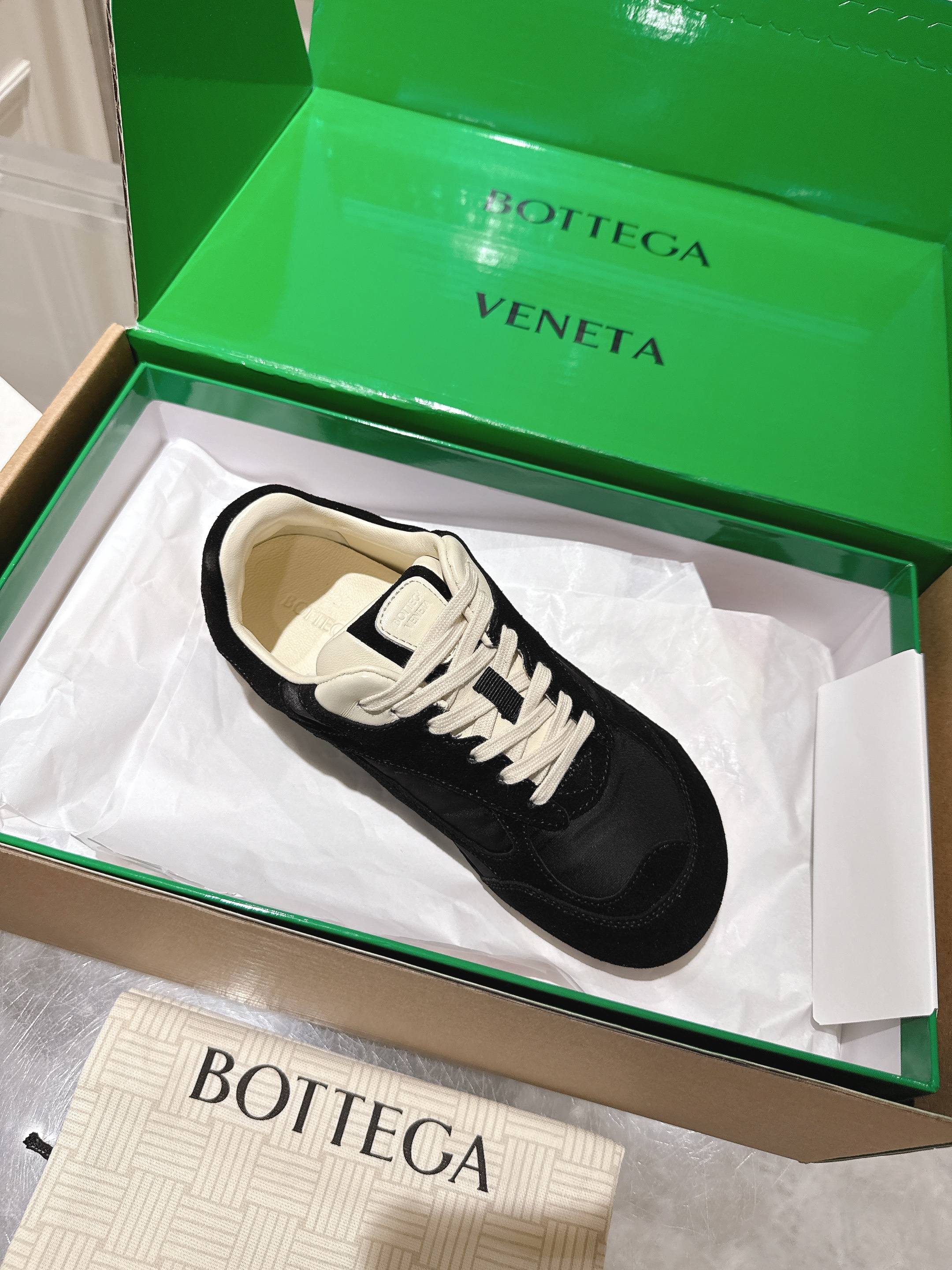 Bottega Veneta Sneakers