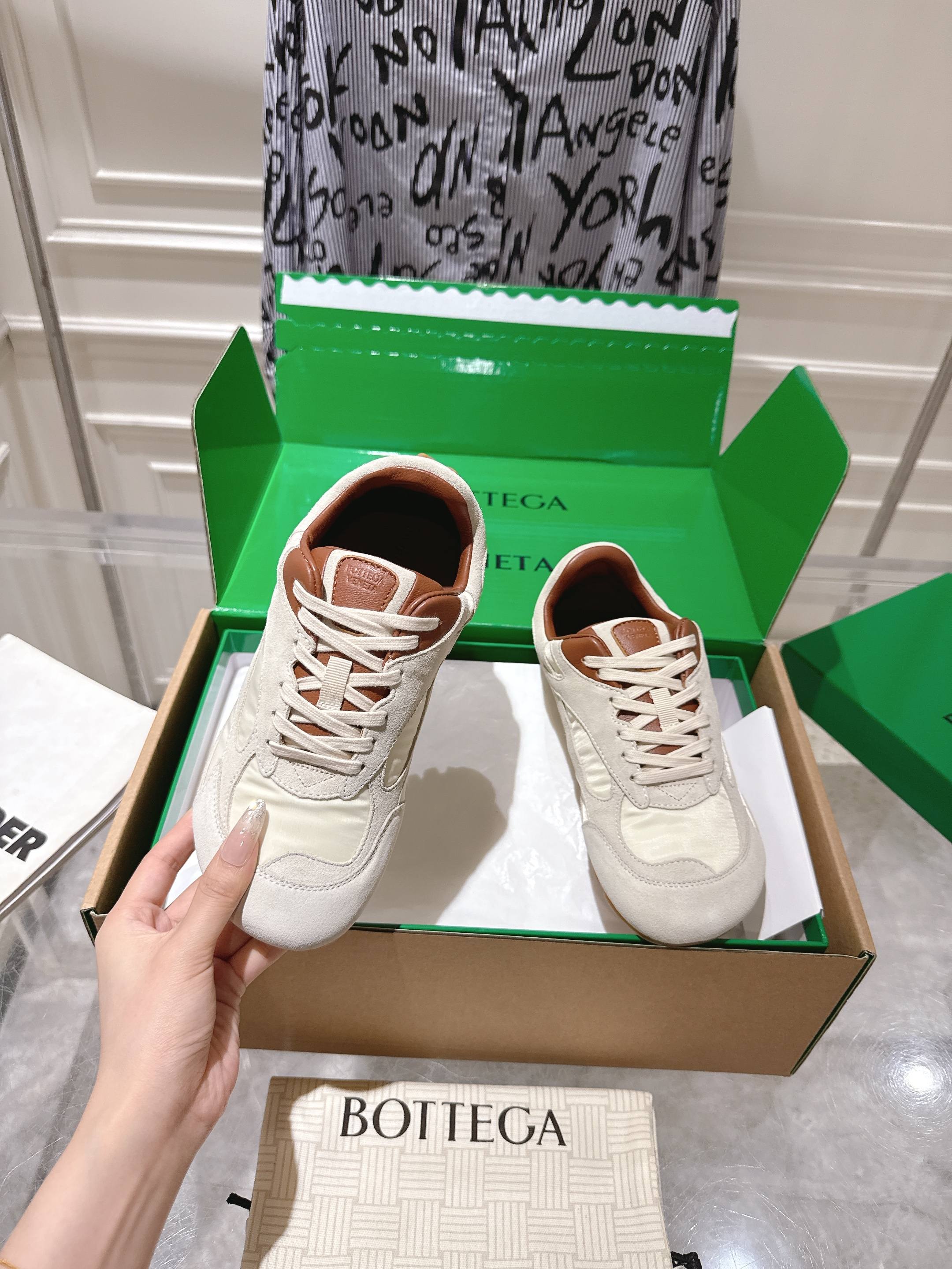 Bottega Veneta Sneakers
