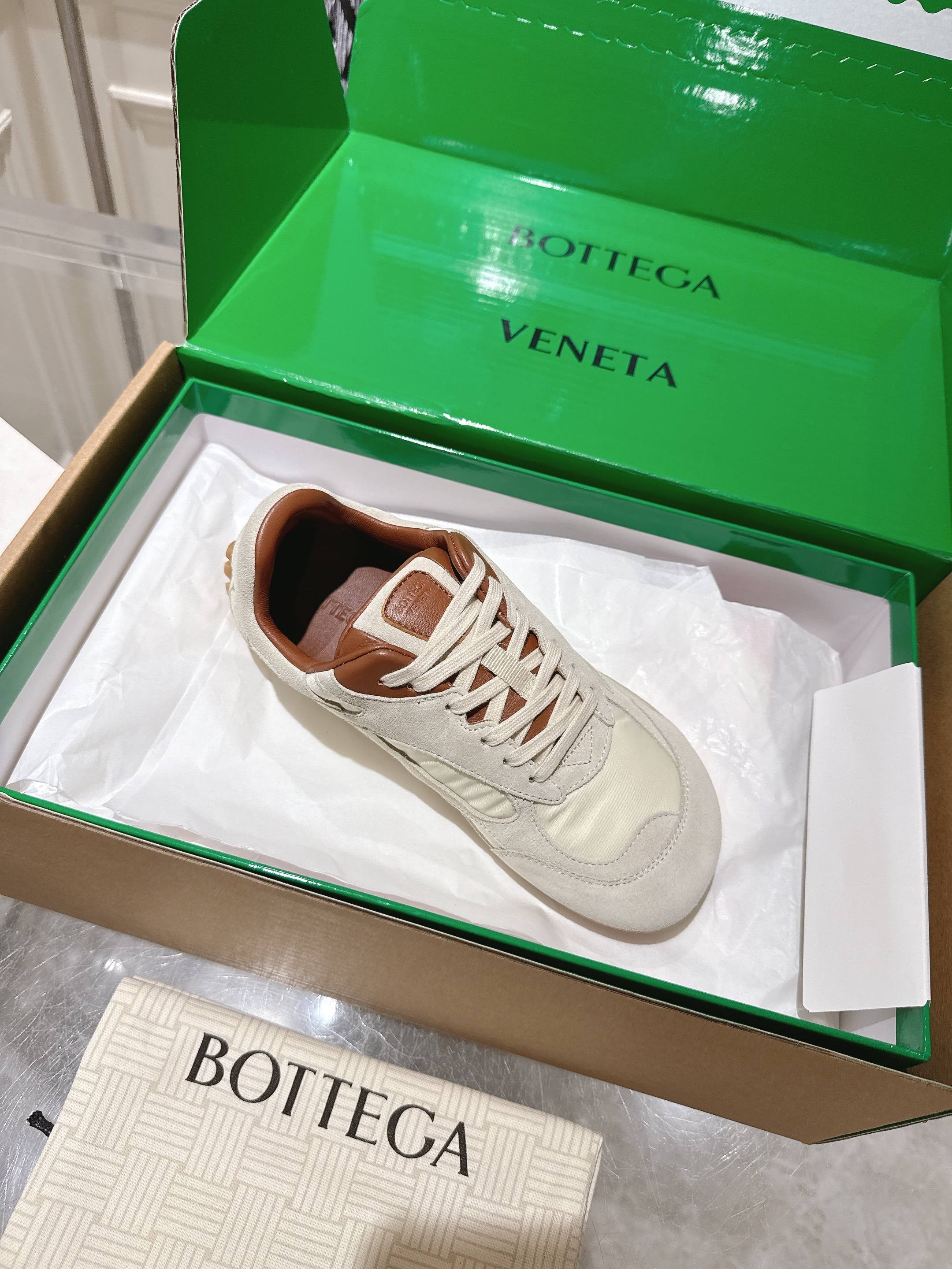 Bottega Veneta Sneakers