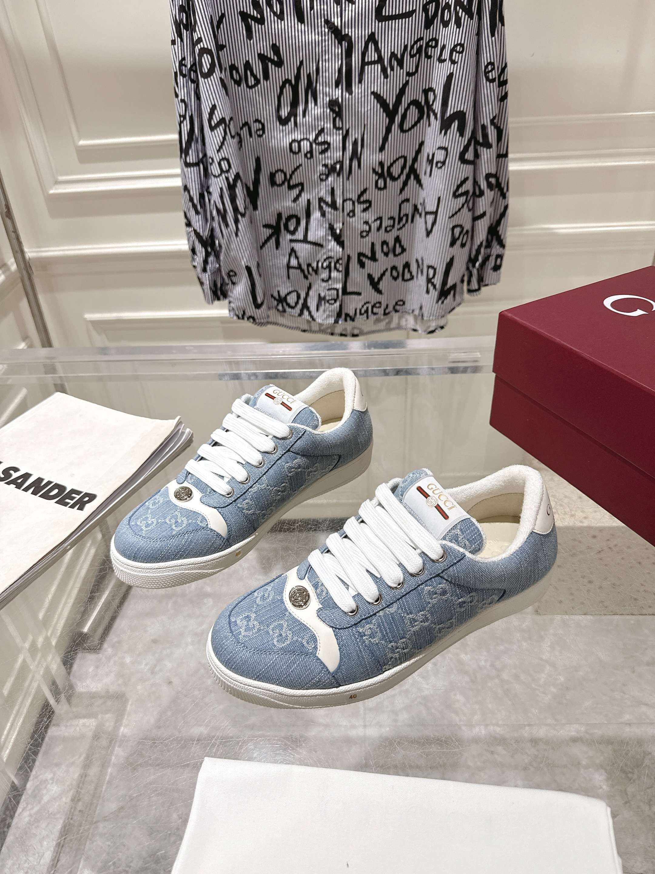 NO:464306,Couple model Latest color scheme New upgraded version Gucc* GG screener series sports dirty shoes. The original lasting process uses the original TPu outsole. The whole shoe adopts the original oil edge process. Women 35-41 Men 39-45 (Female 41. Men 45 customized) The original red box new packaging comes with a pair of shoelaces., casual shoes/sports shoes, gucci, sneakers19860909情侣款 最新配色 全新升级版 Gucc* GG screener系列运动小脏鞋.原版套楦工艺采用原版TPu大底.整鞋都采用原版油边工艺. 女35-41 男39-45（女41.男45定制） 原版红盒新包装附赠一副鞋带.,休闲鞋/运动鞋,gucci,sneakers,Women's Shoes