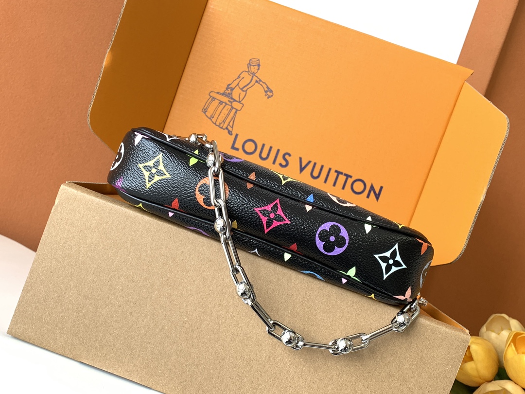 Louis Vuitton 全钢163C芯片 M13663黑彩 本款 Pochette Accessoires 手袋取材涂层帆布