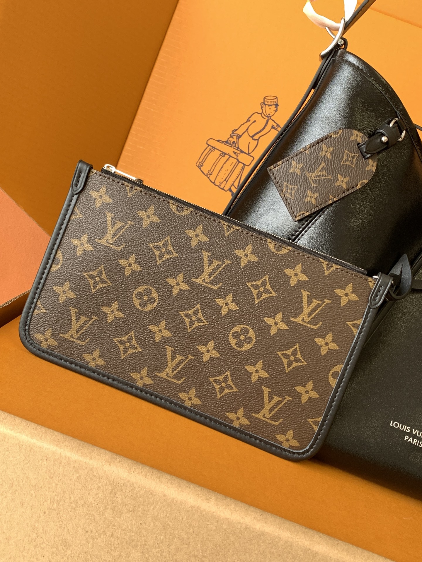 Givenchy 配全套包装 全钢五金 M25143