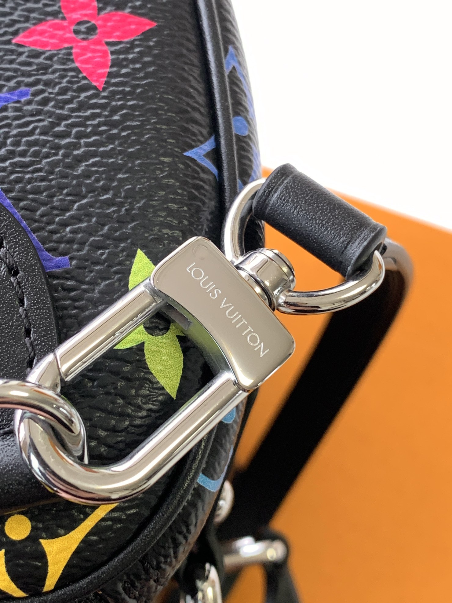 Louis Vuitton 全钢【 M13406黑彩 】本款