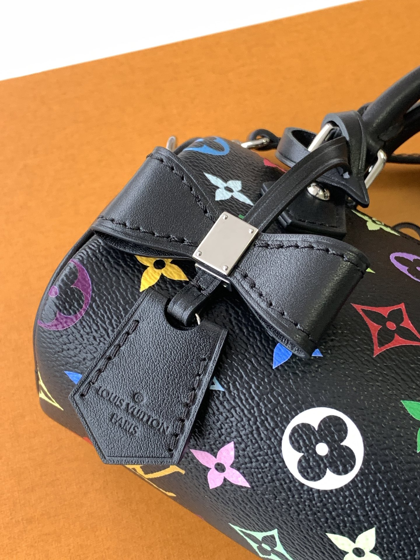 Louis Vuitton 全钢【 M13406黑彩 】本款