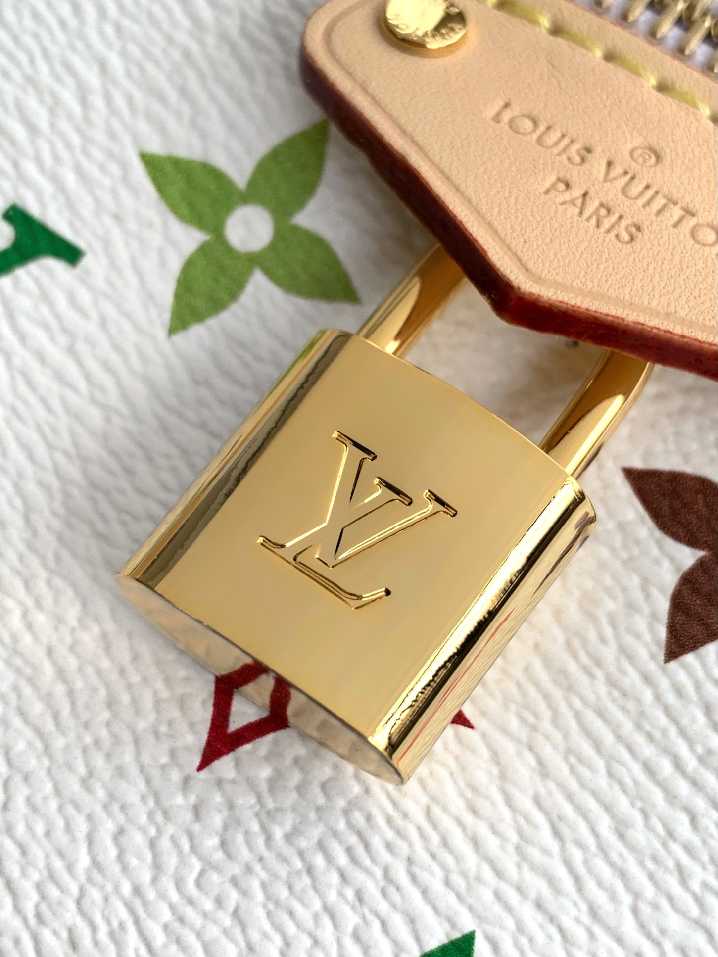 Louis Vuitton 全钢 163首发型号：M13662私品（163动态UID ）进口菱形面料 品质第九次升级