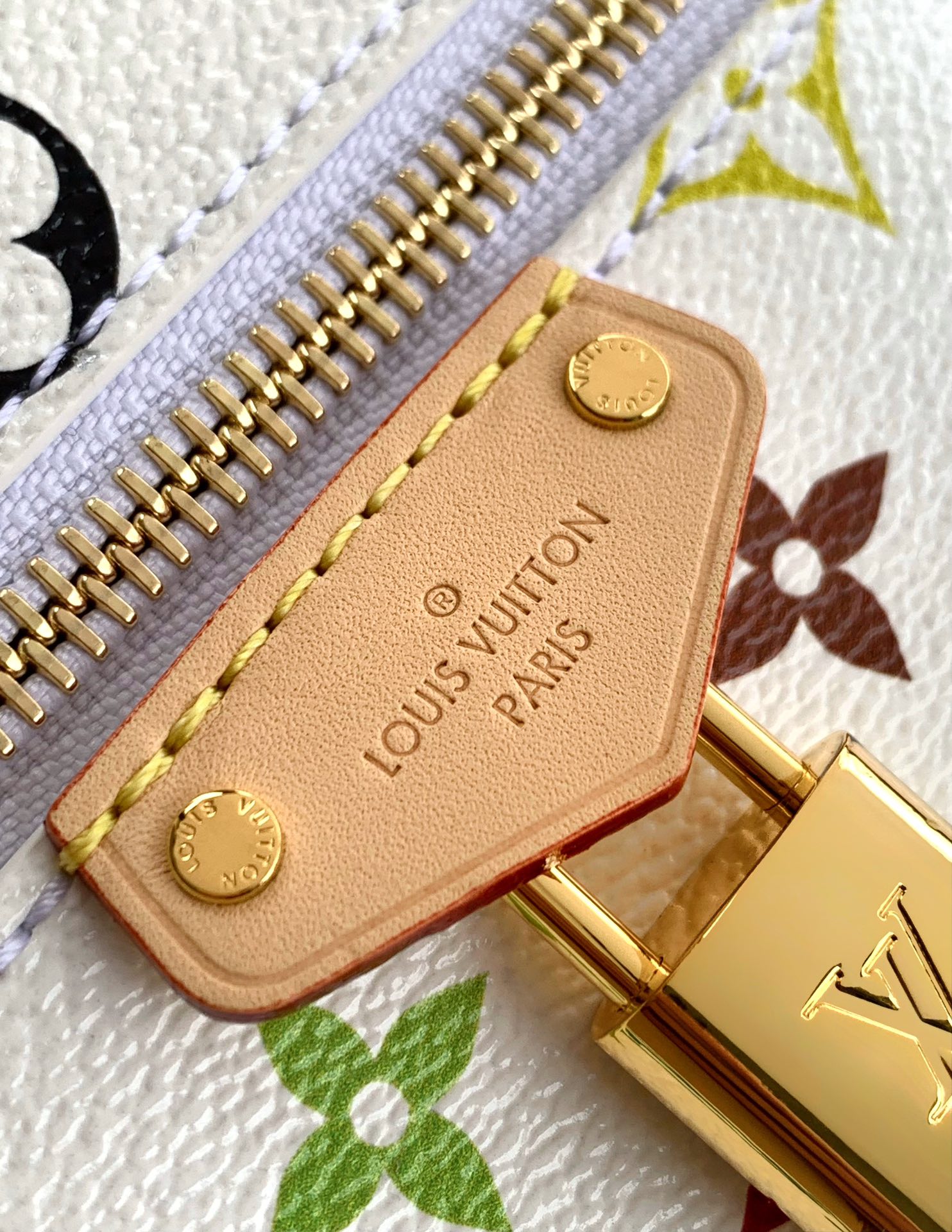 Louis Vuitton 全钢 163首发型号：M13662私品（163动态UID ）进口菱形面料 品质第九次升级