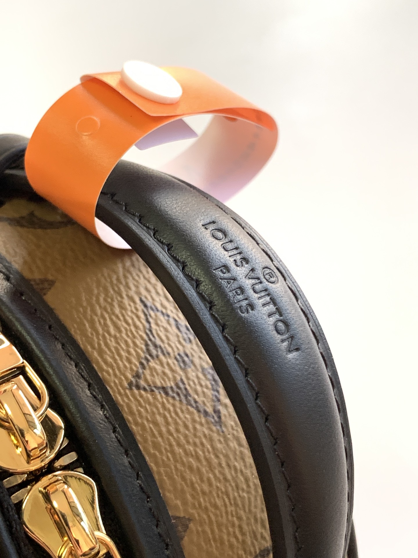 Louis Vuitton 独家首发型号：M68276【 全钢】Mini