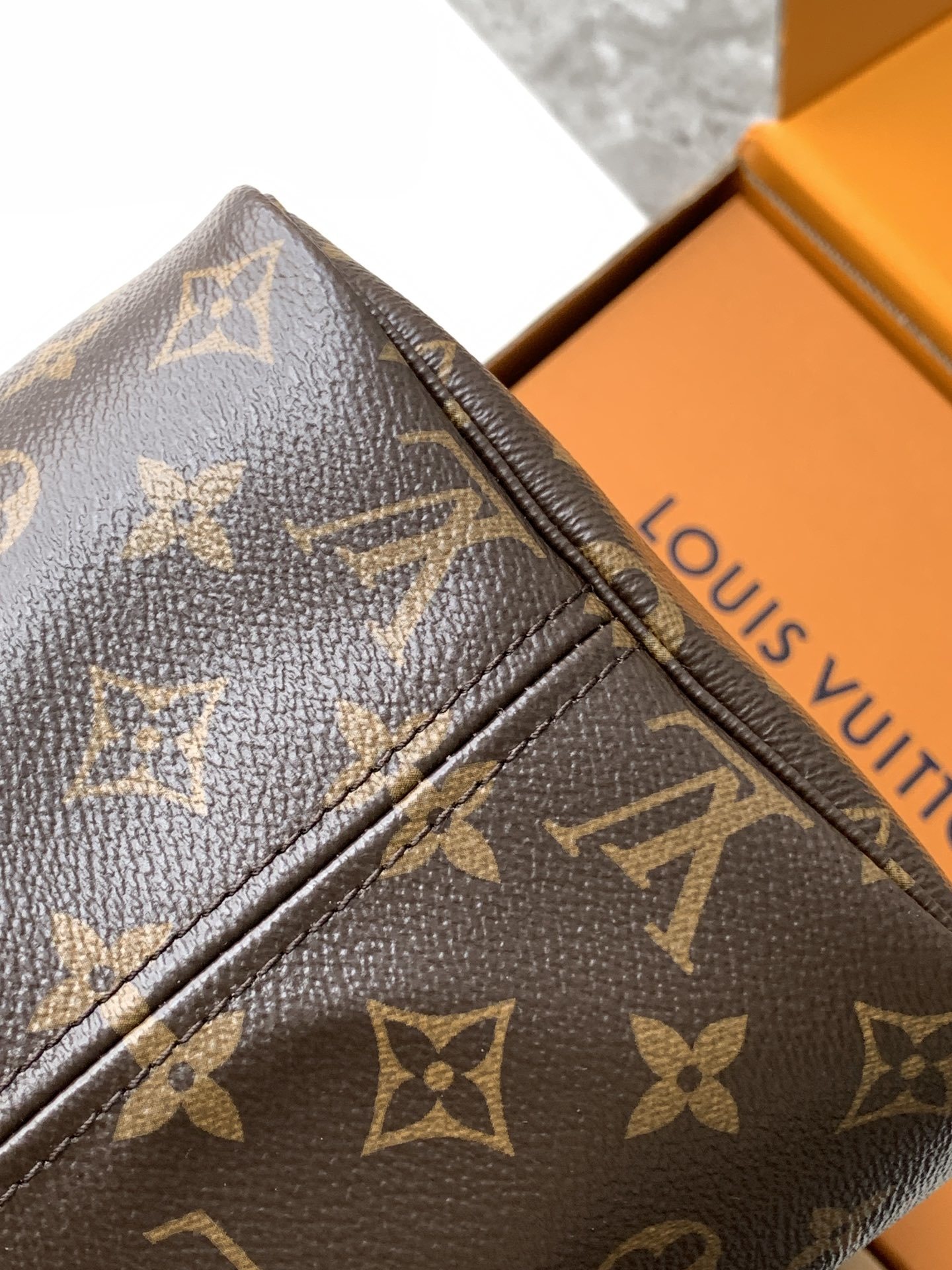 Neverfull 中号手袋【特级加强版】型号: M46975 M40995 M46975皮料: 是意大