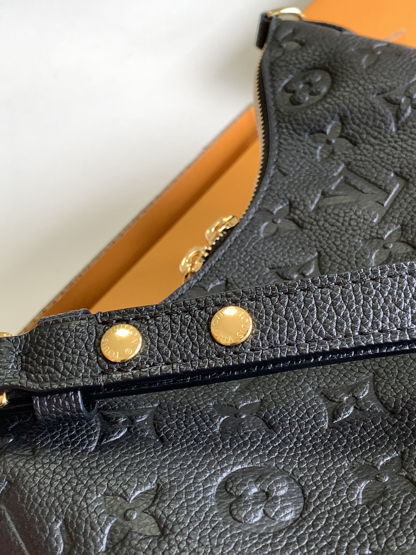 特级全钢 M12930特正版(动态码)(品质提升.专柜同步,动态电子芯片、礼品袋、保护纸,铜版电子标签、