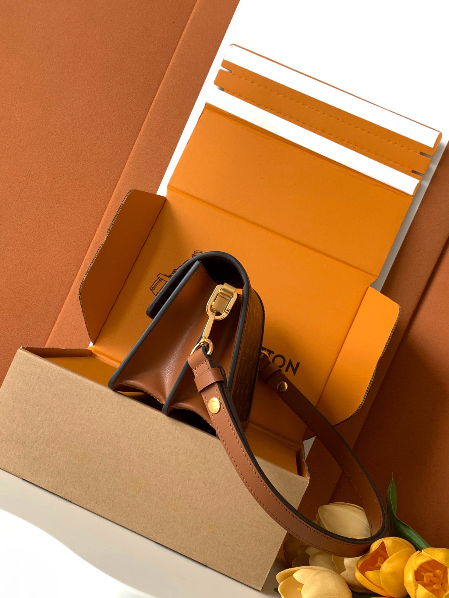 Louis Vuitton M45959【 加强版】Mini Dauphine手袋皮料是 代 意大利A级皮料