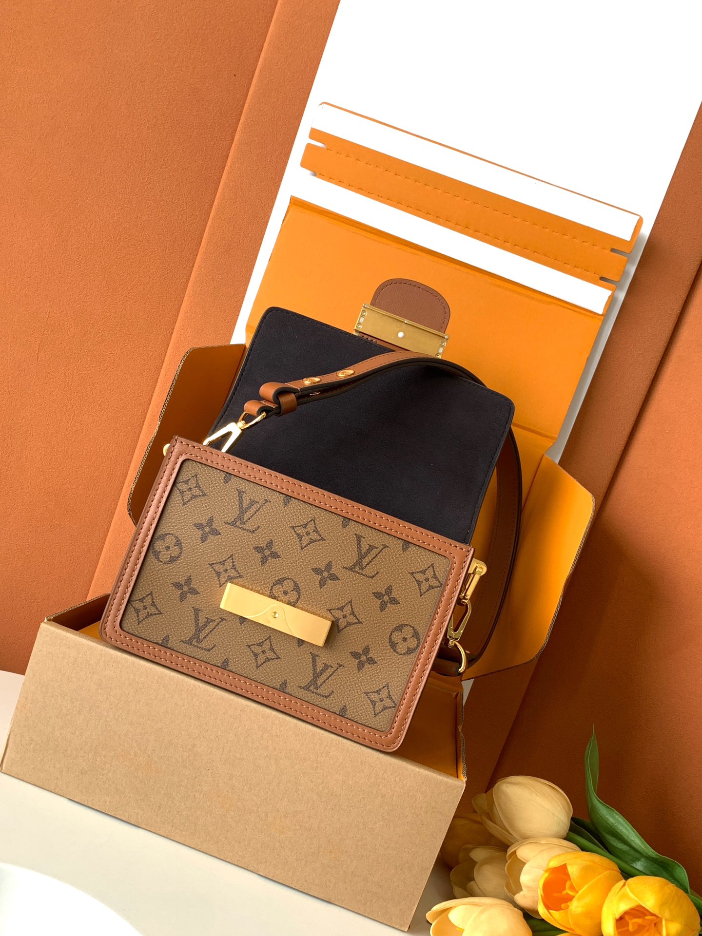 Louis Vuitton M45959【 加强版】Mini Dauphine手袋皮料是 代 意大利A级皮料