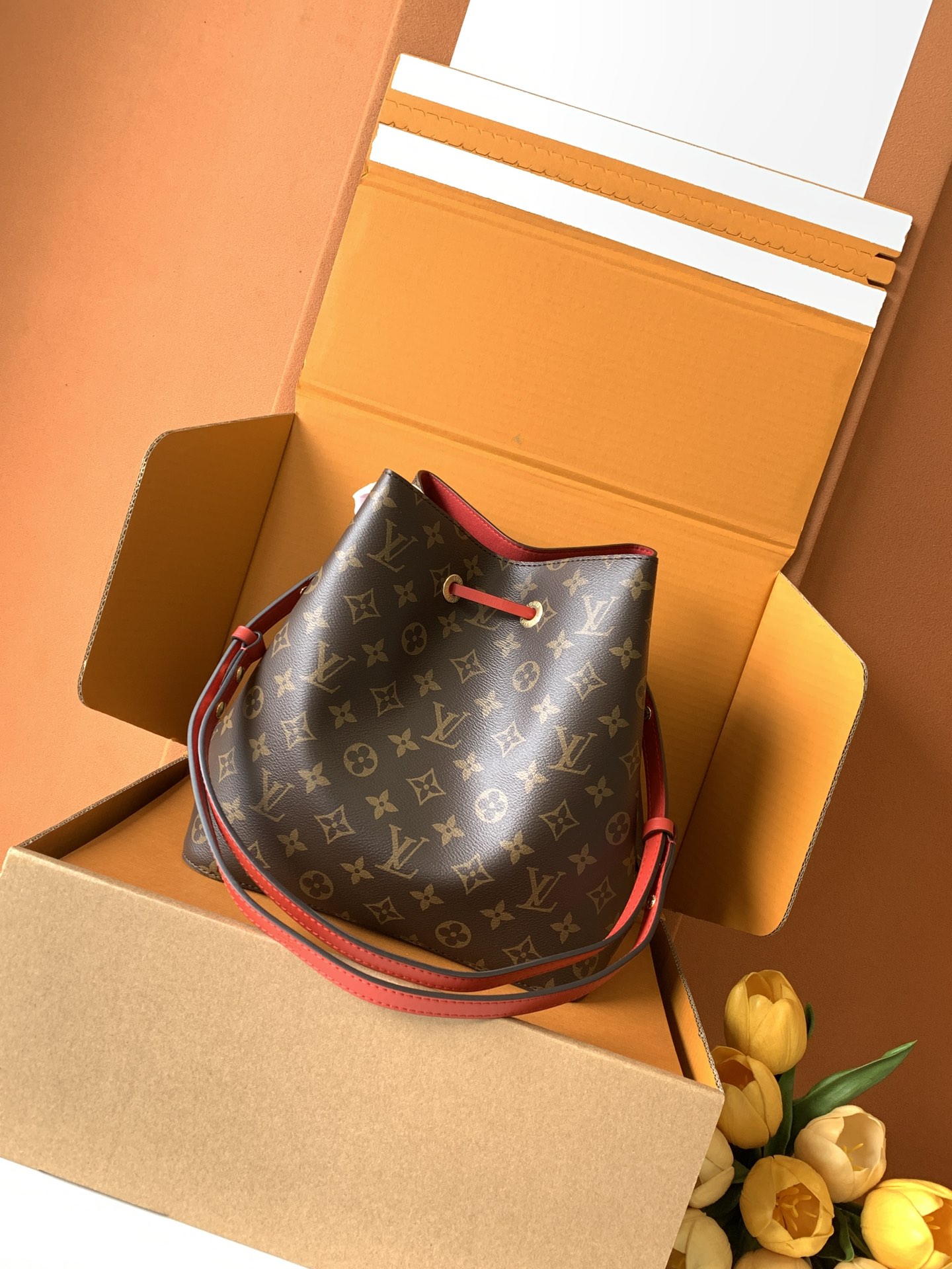 Louis Vuitton NéoNoé中号手袋