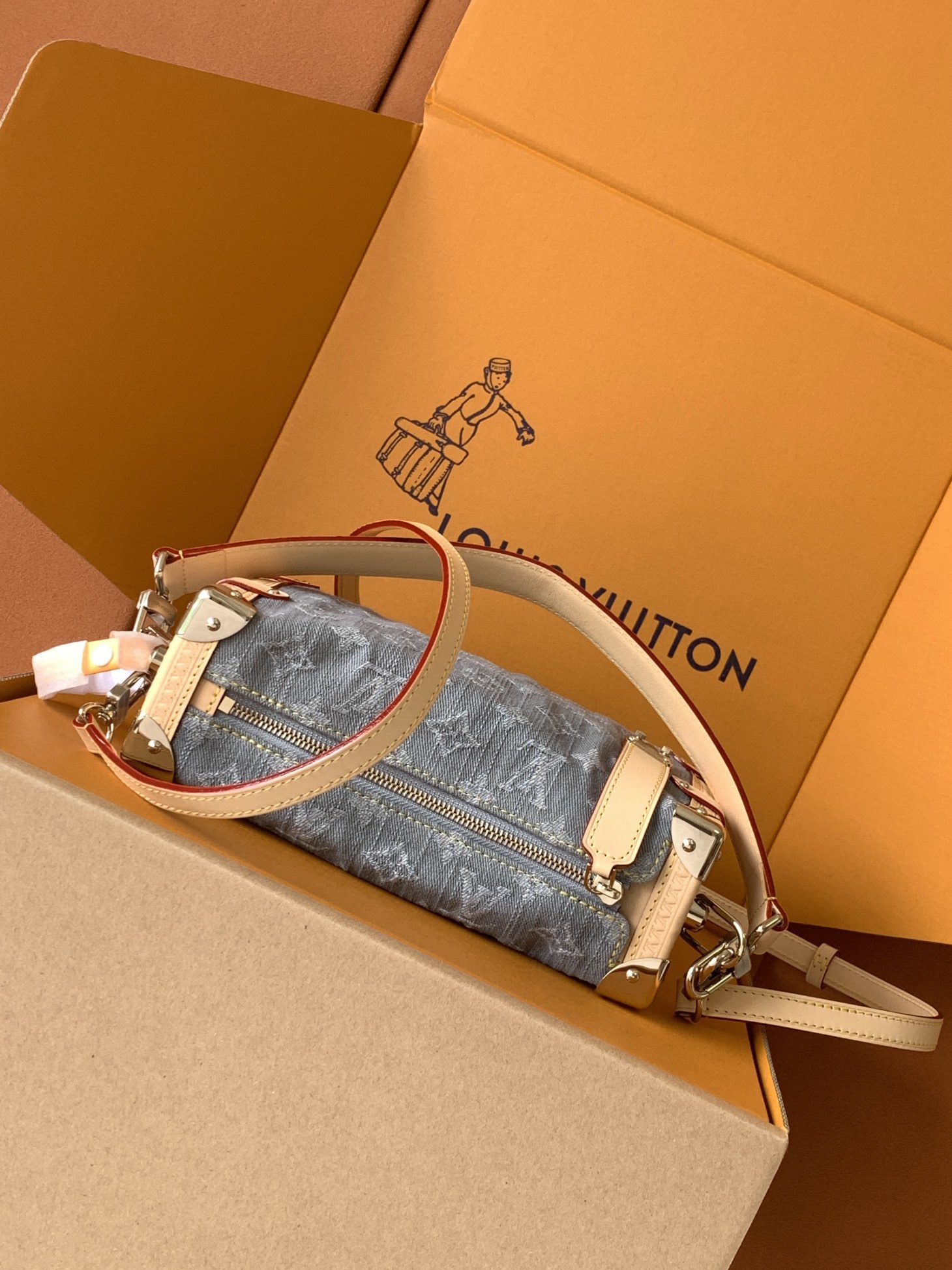 【特级MB163c芯片版原厂皮】SIDE TRUNK 中号手袋型号:M13285牛仔灰色材料:A级全钢五