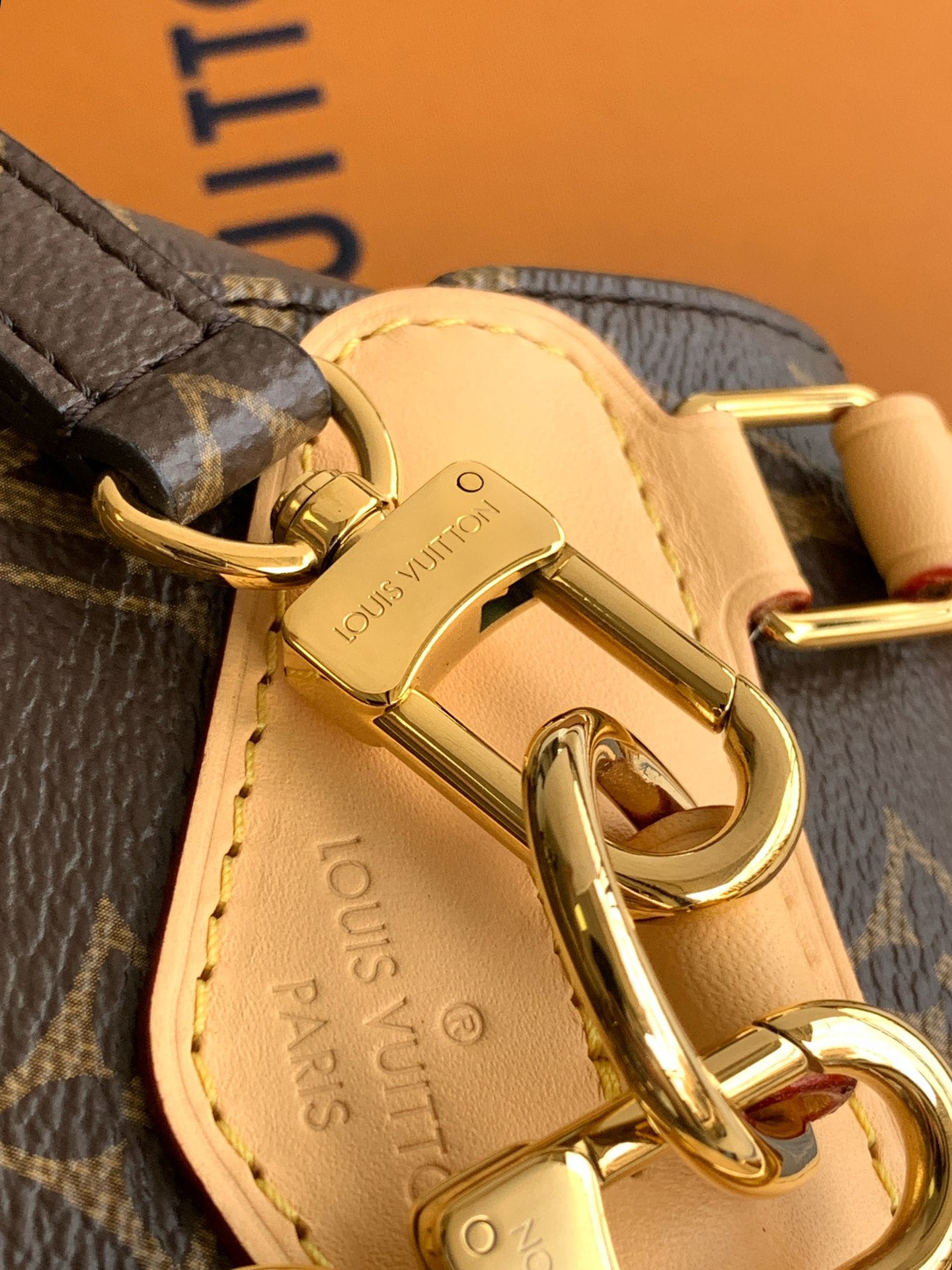 Louis Vuitton 全钢MB动态变码蒙苏里 Mini双肩包M11199老花