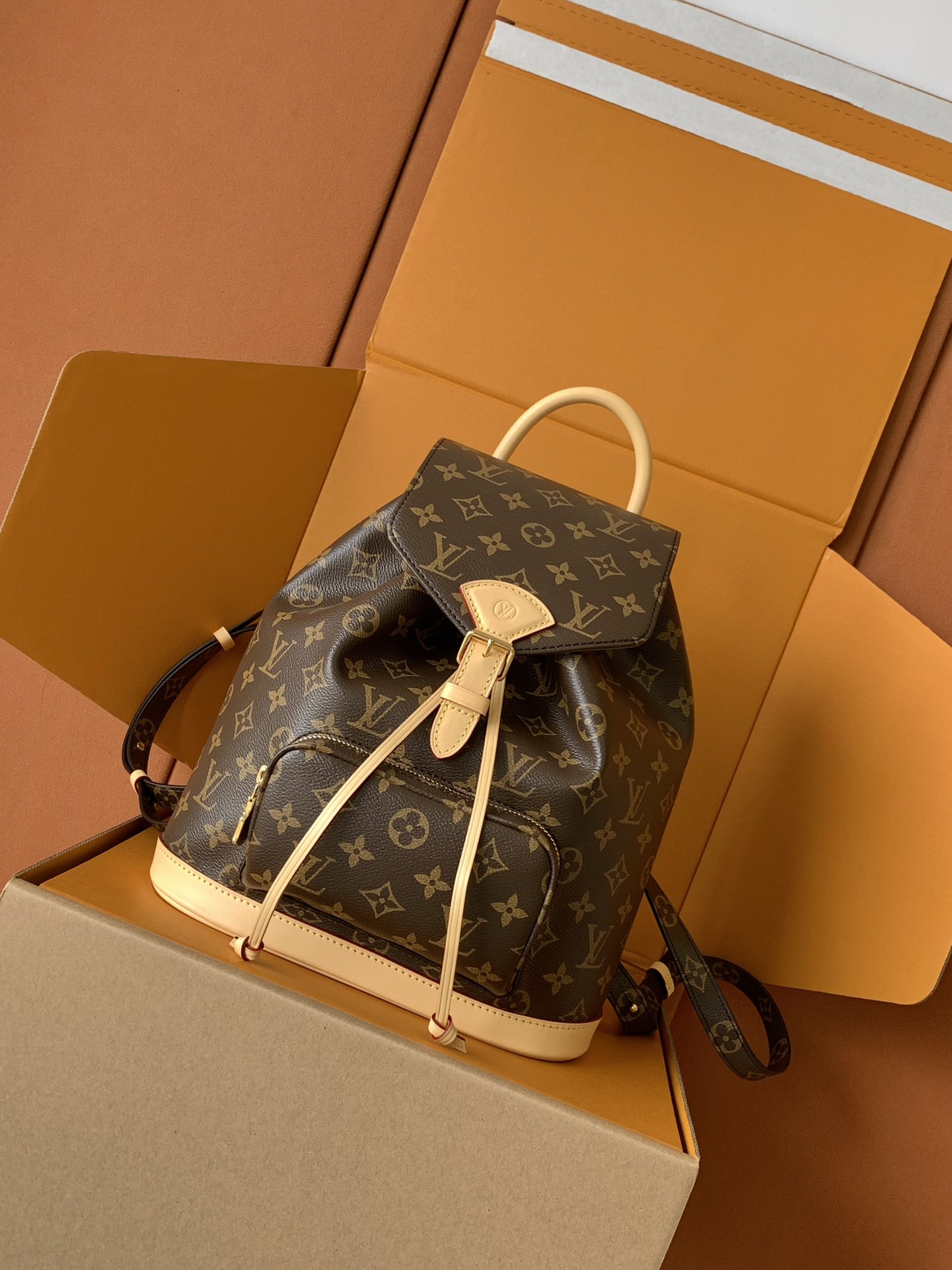Louis Vuitton 全钢五金 M11198 （变码芯片）皮料是